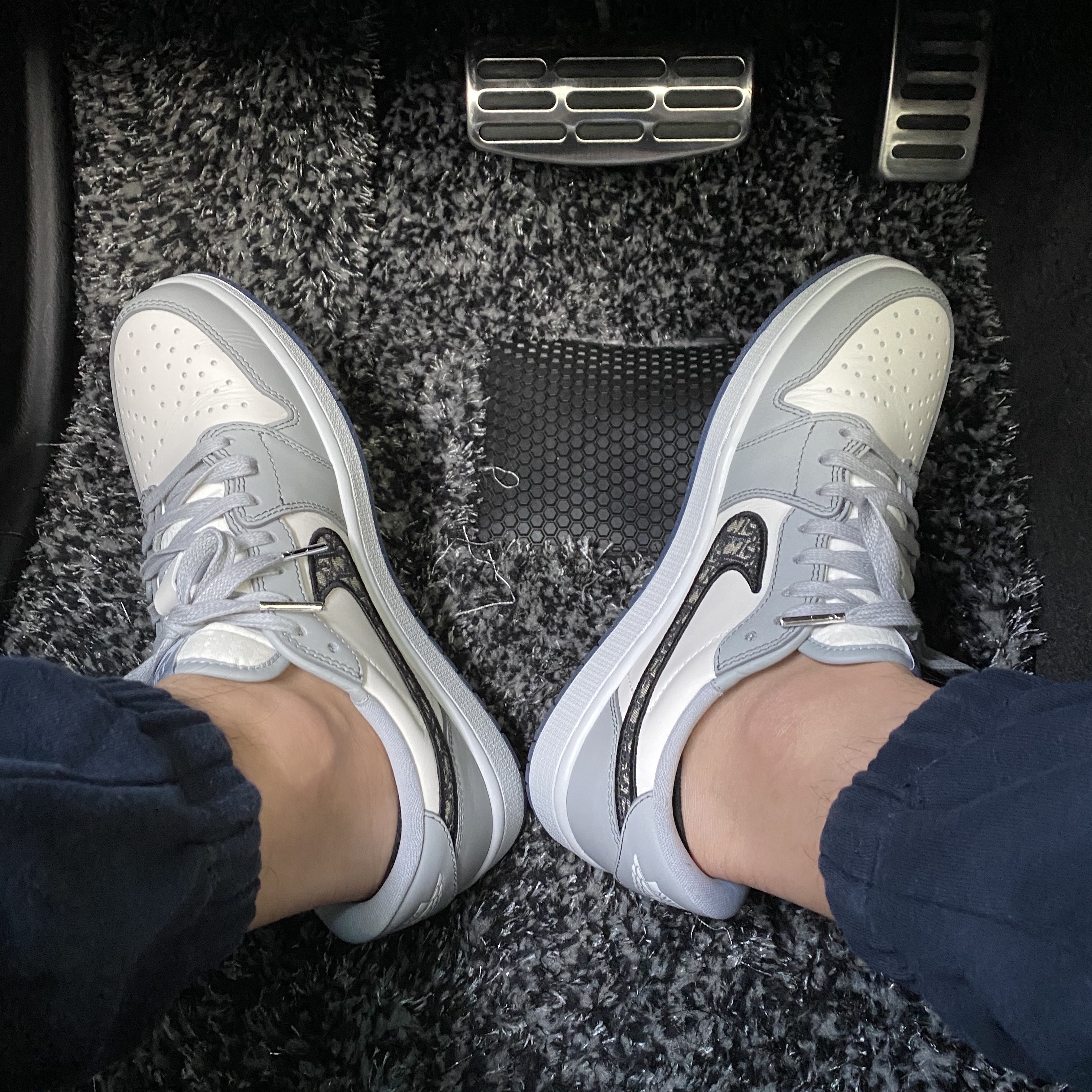 Jordan 1 x Dior Low OG 착용 스타일 - 2