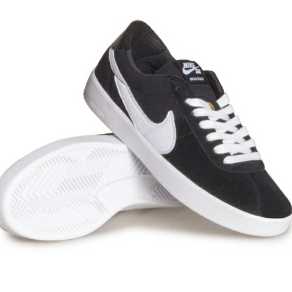 Nike SB Bruin React Black White, Jordan 1 Mid Bred Banned 2020 착용 스타일 - 1