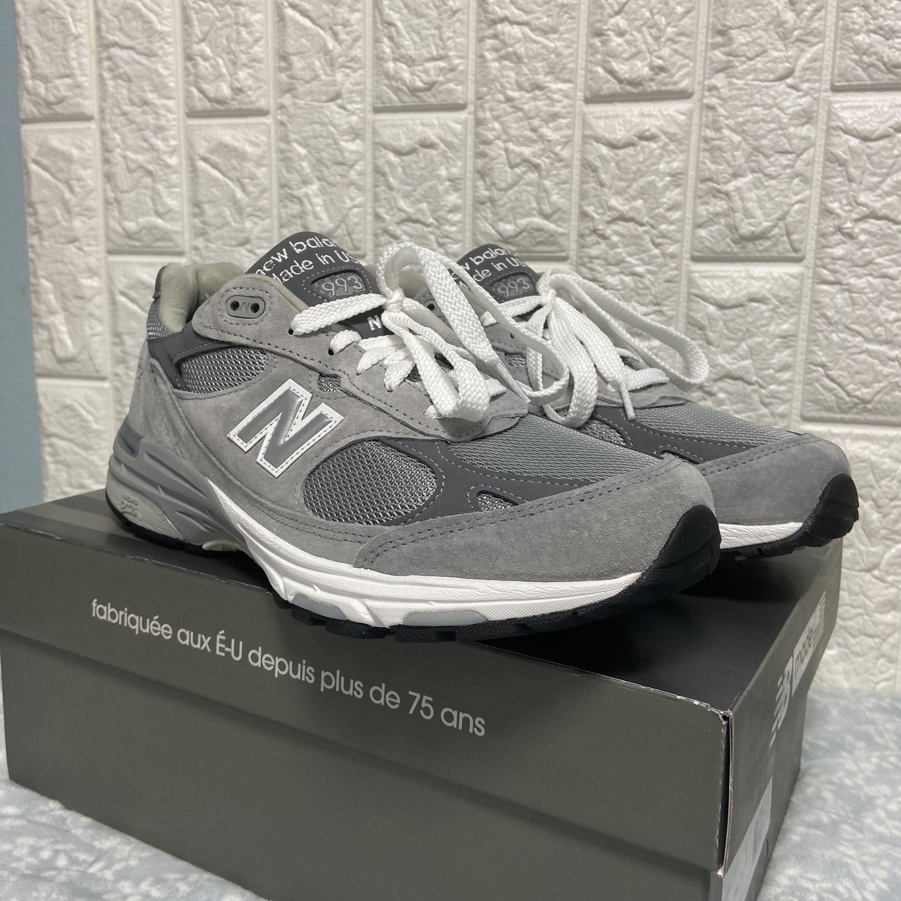 New Balance 993 Made in USA Grey - D Standard 착용 스타일 - 1