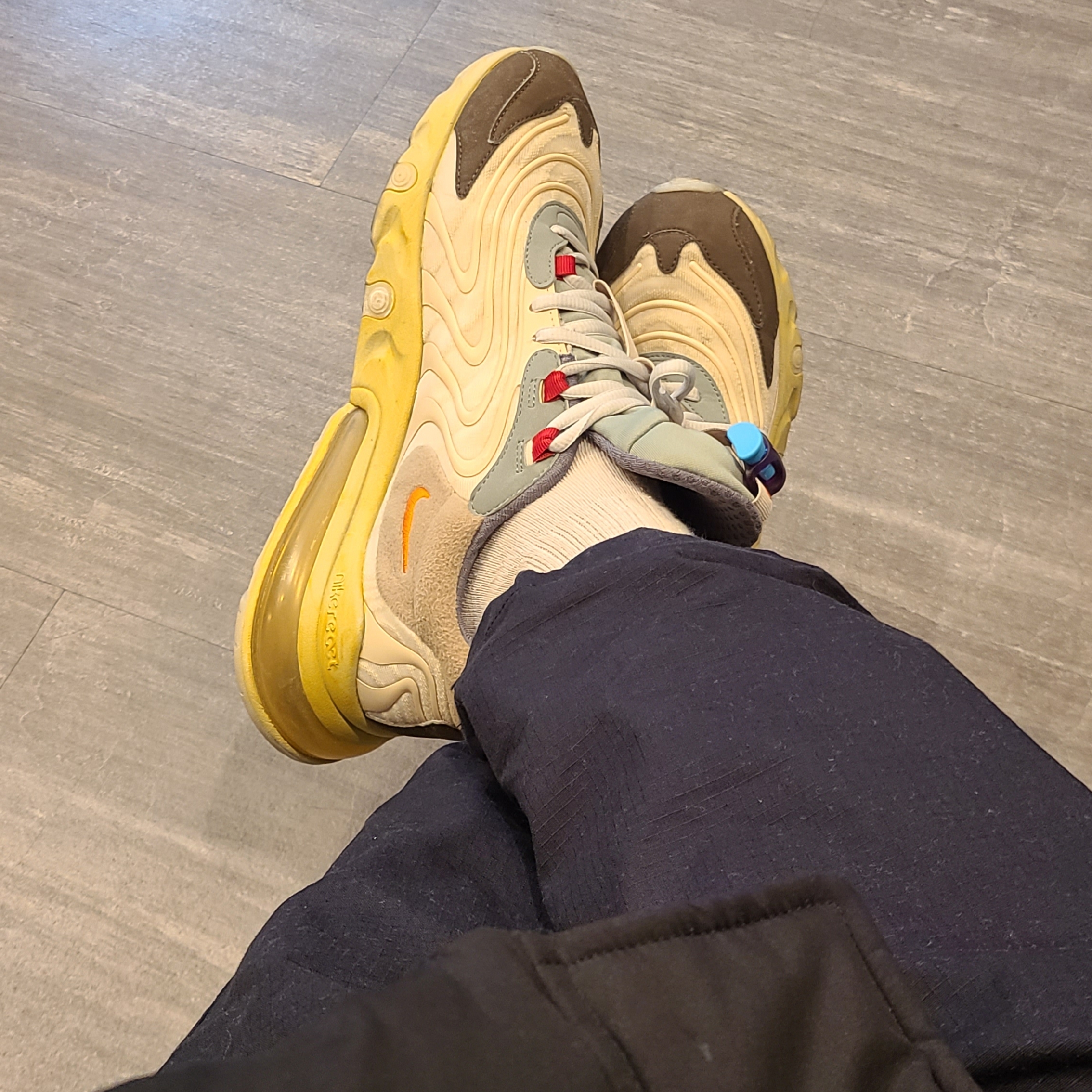 Nike x Travis Scott Air Max 270 React Cactus Trails 착용 스타일