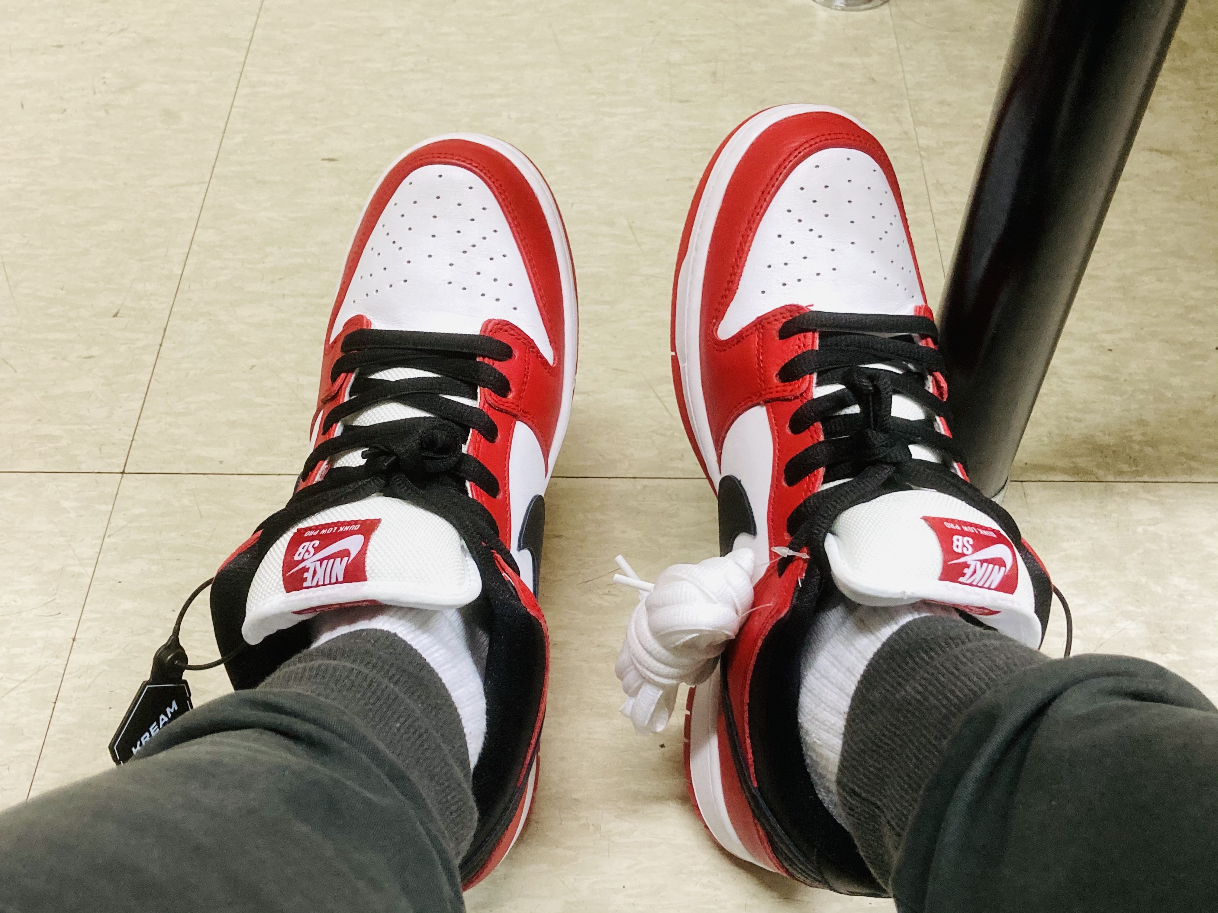 Nike SB Dunk Low Pro Chicago 착용 스타일 - 2