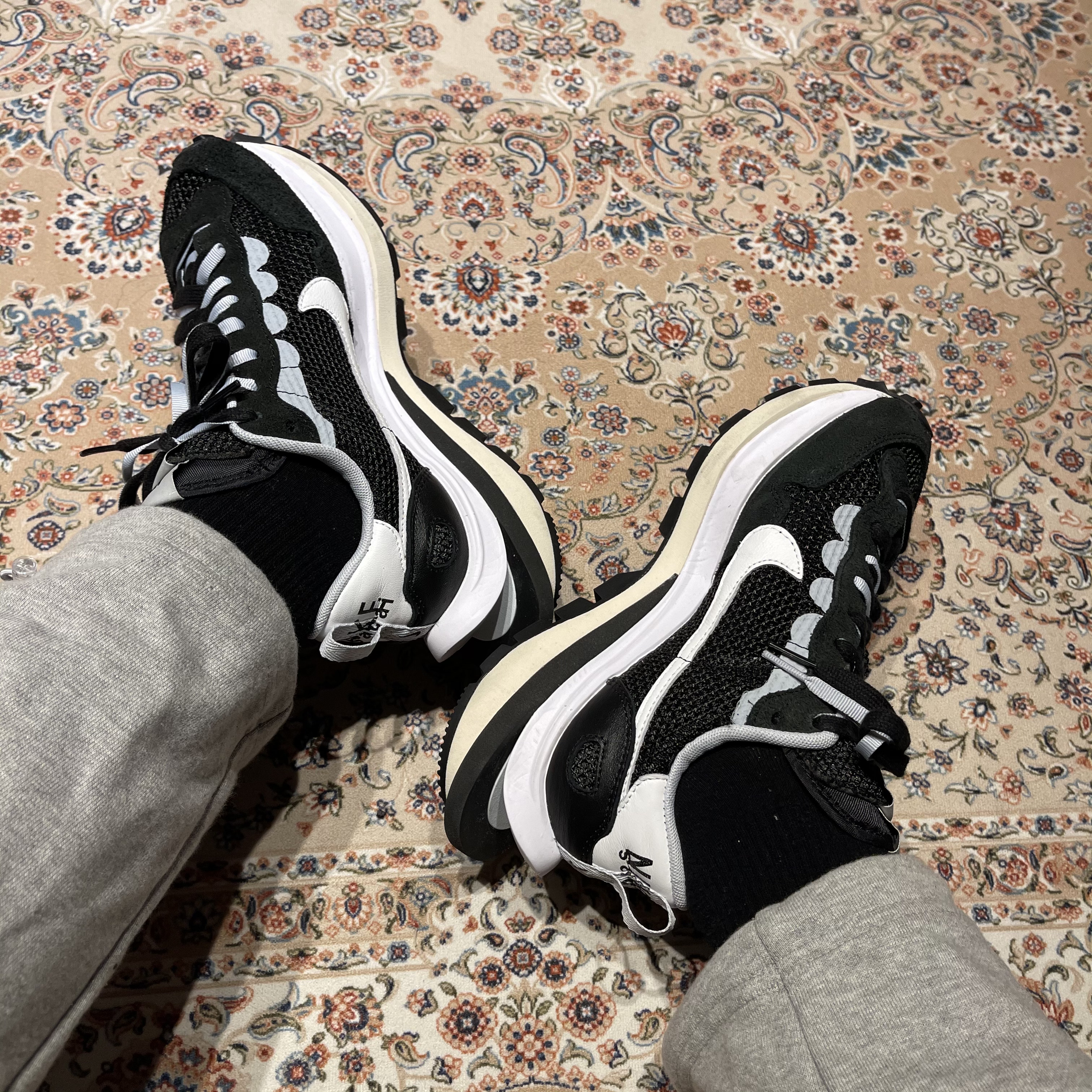 Nike x Sacai VaporWaffle Black White 착용 스타일