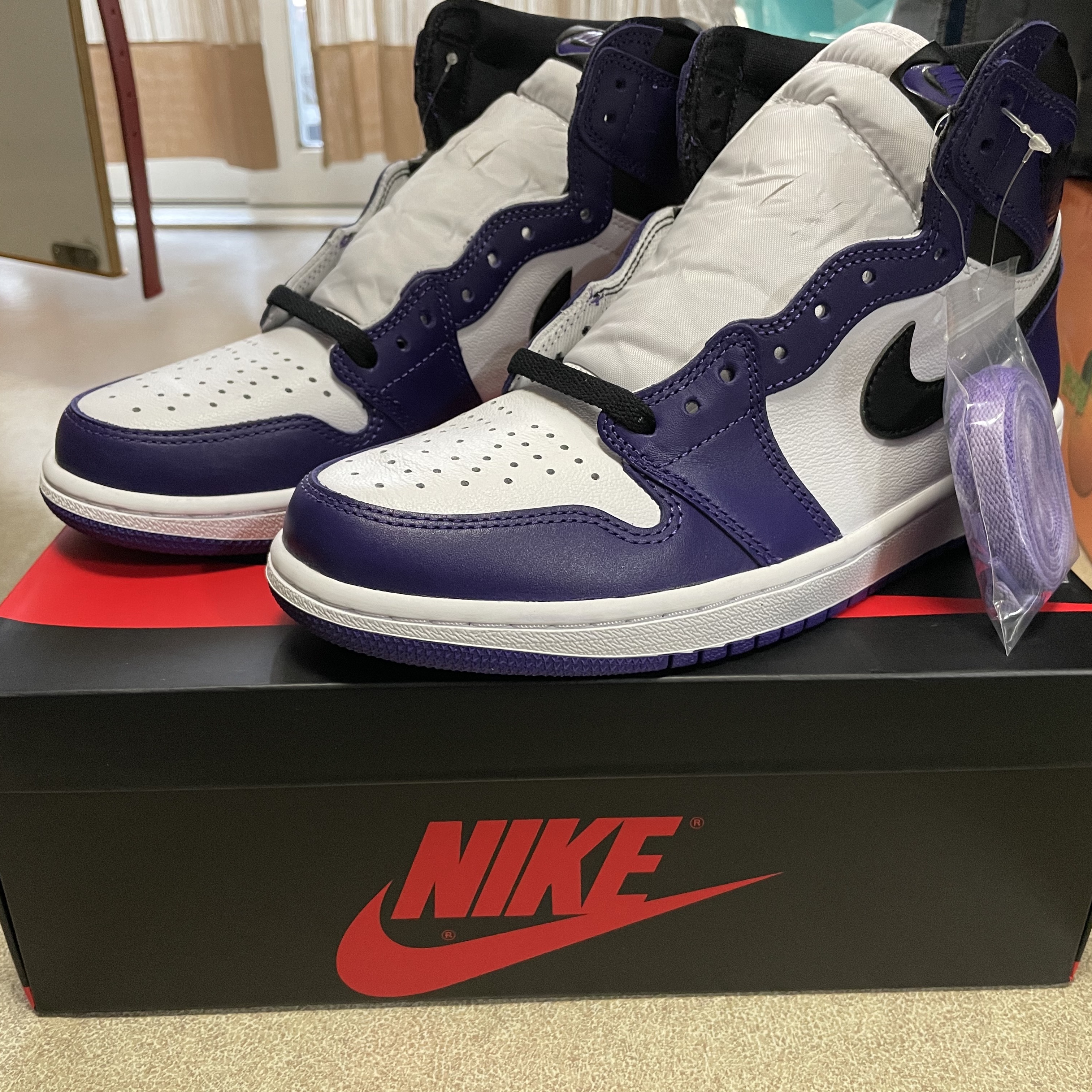 Jordan 1 Retro High OG Court Purple 2020 착용 스타일 - 2