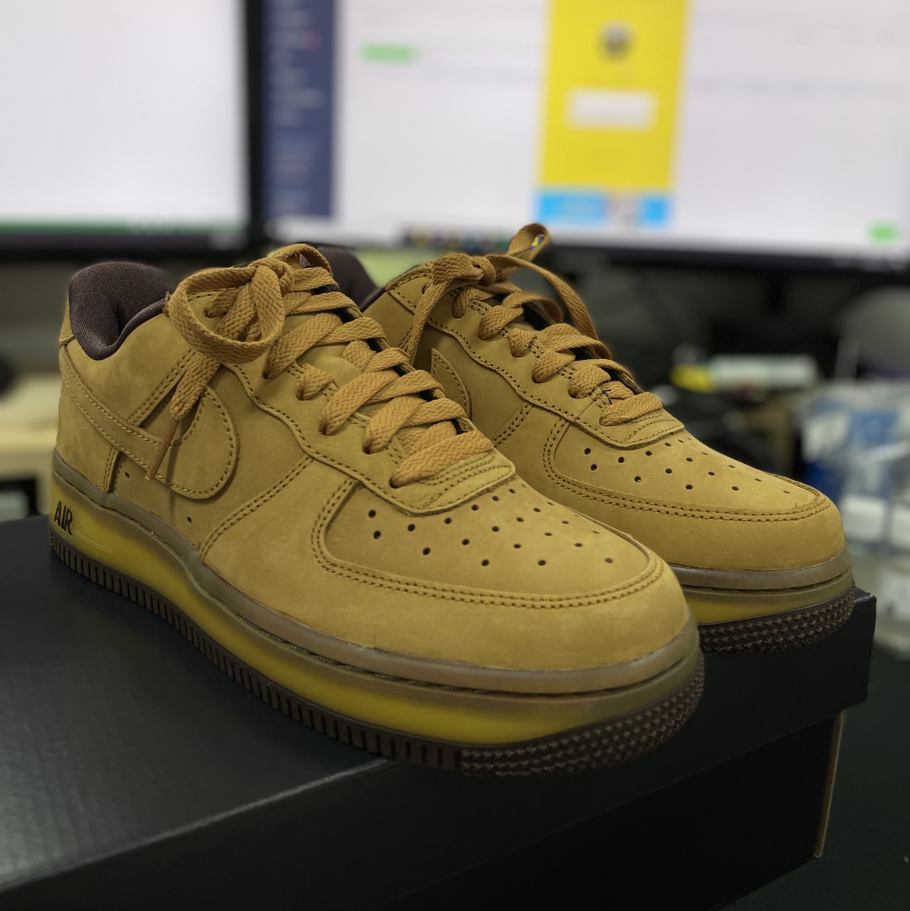Nike Air Force 1 Low Retro SP Wheat Mocha 착용 스타일