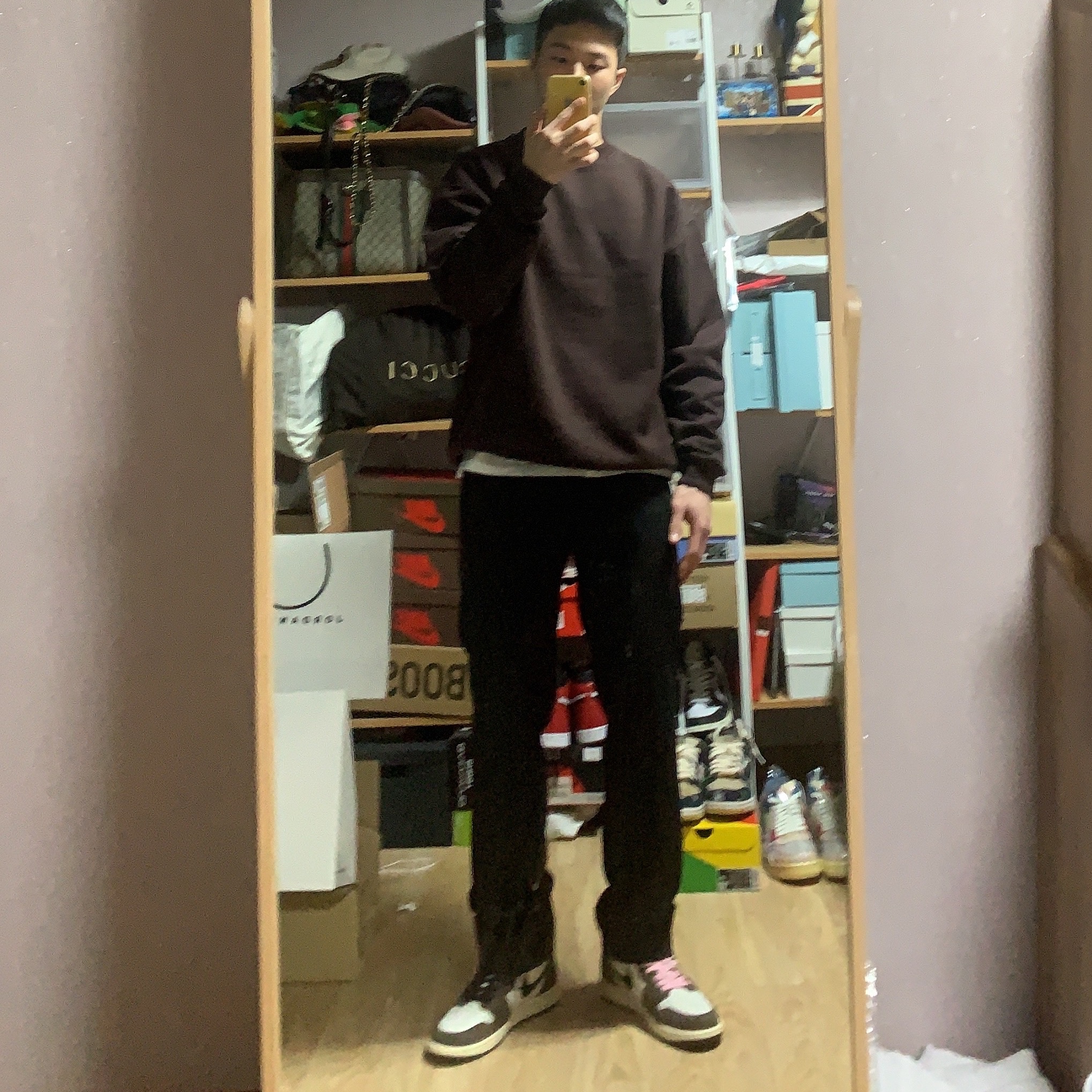 Jordan 1 x Travis Scott Retro High OG SP Mocha 착용 스타일