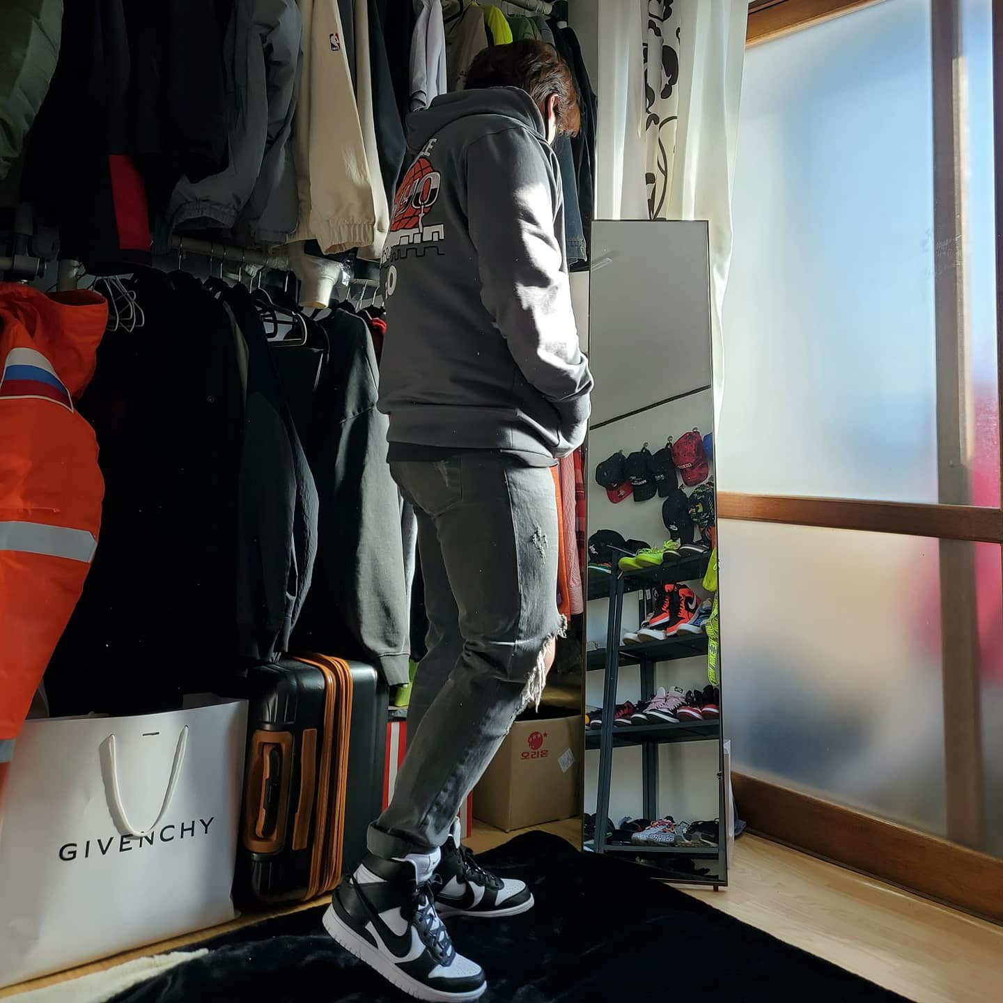 Nike x Ambush Dunk High Black 착용 스타일 - 3