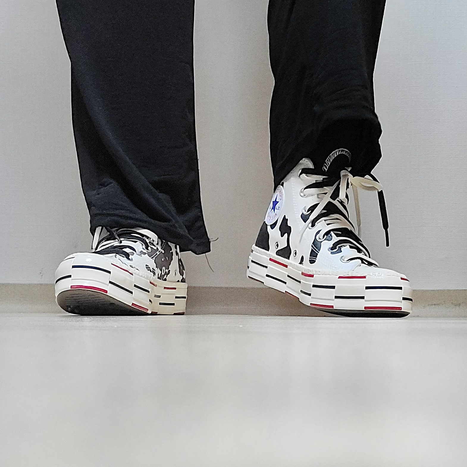Converse x Brain Dead Chuck 70 Hi Egret 착용 스타일 - 1