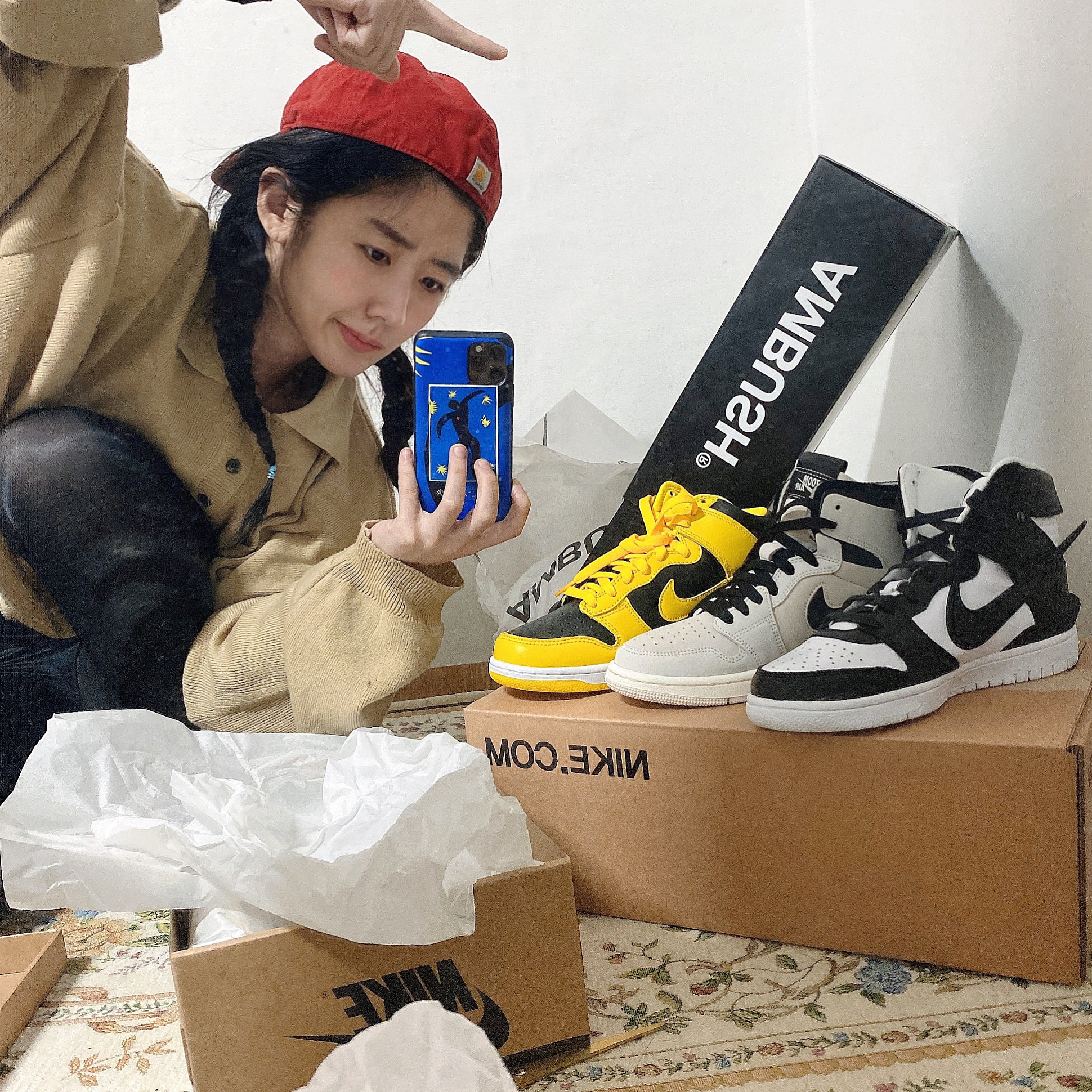Nike Dunk High SP Varsity Maize, (W) Jordan 1 Zoom Air CMFT Summit Sail 착용 스타일