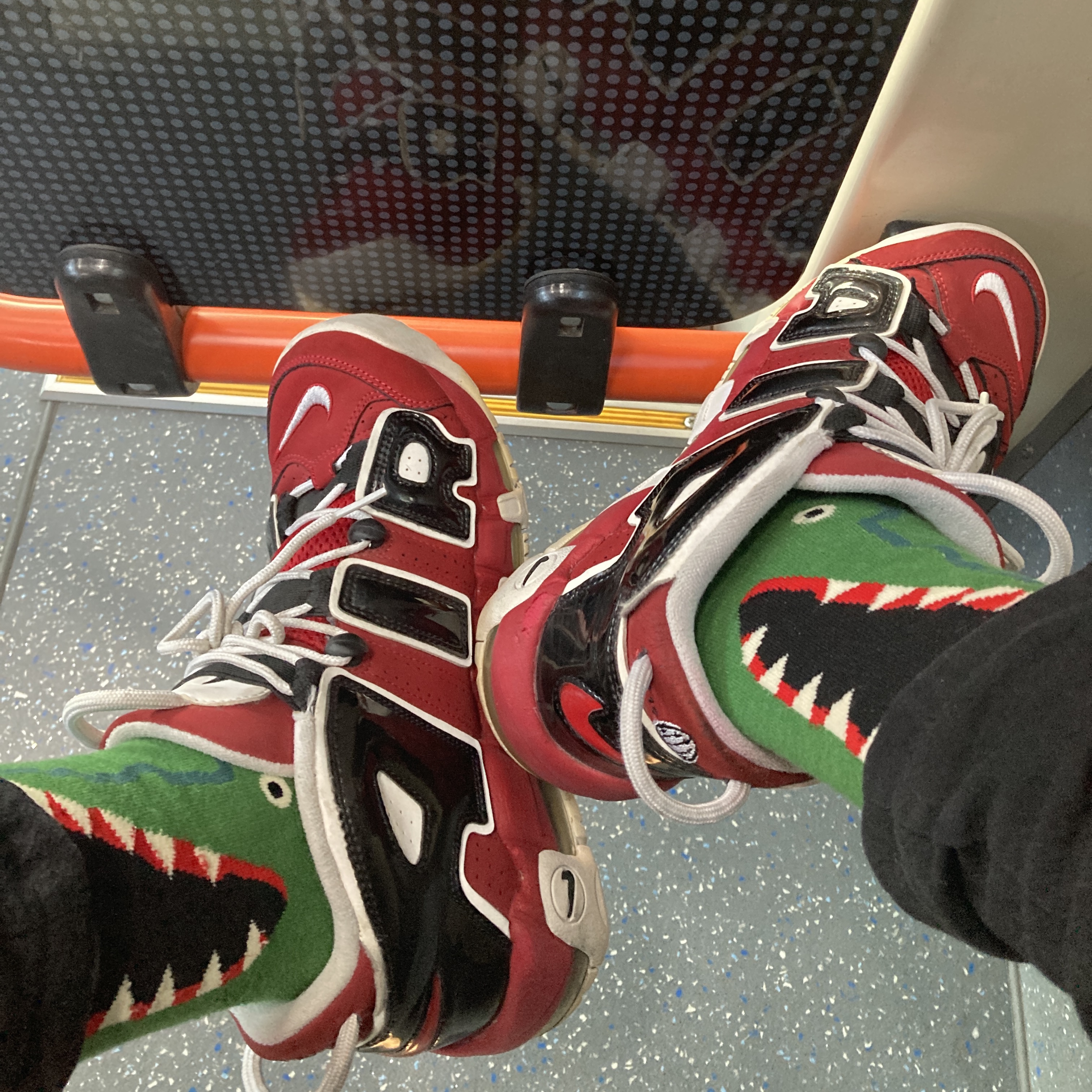 Nike Air More Uptempo 96 Bulls 2017 착용 스타일