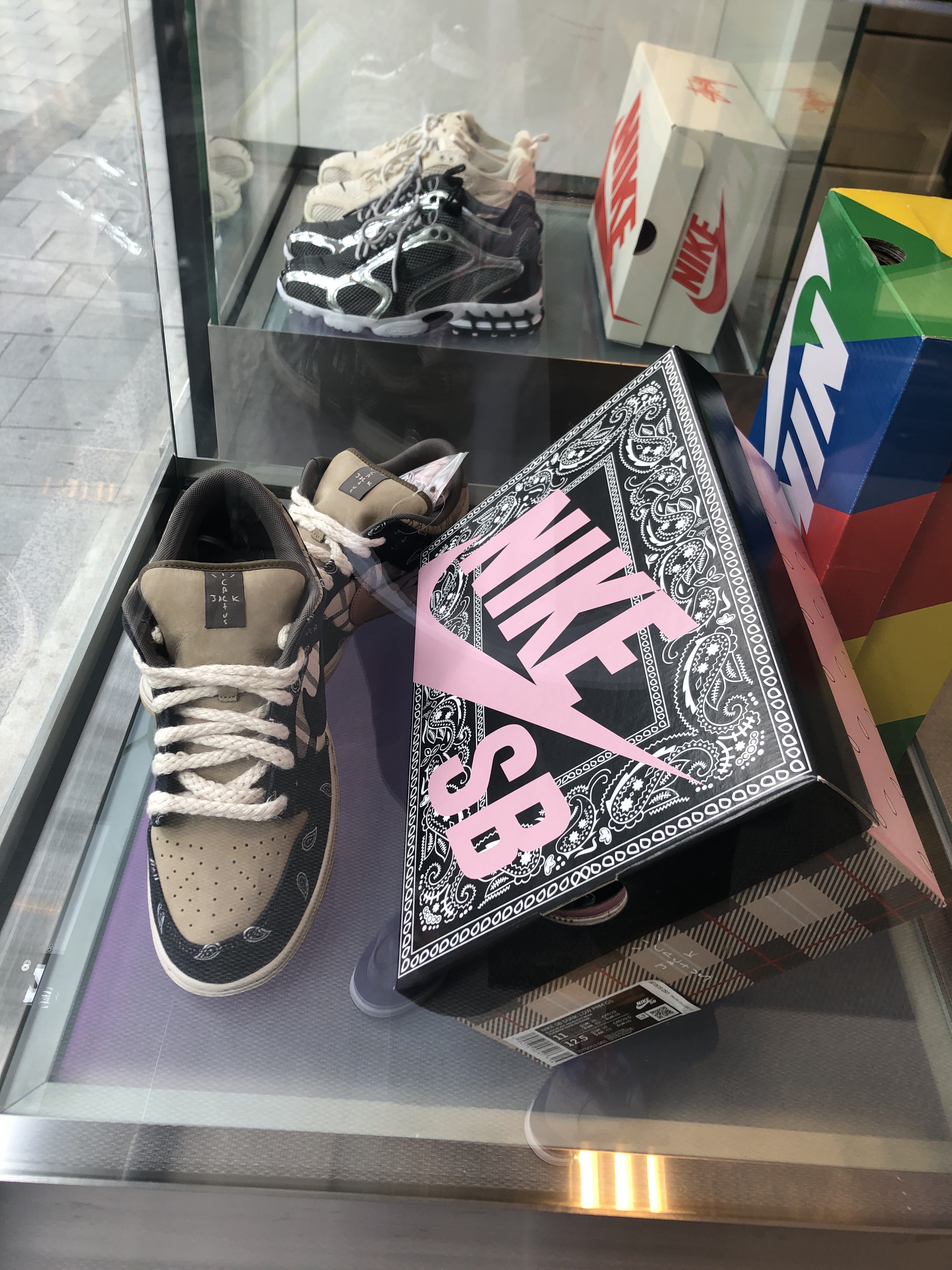 Nike x Travis Scott SB Dunk Low 착용 스타일