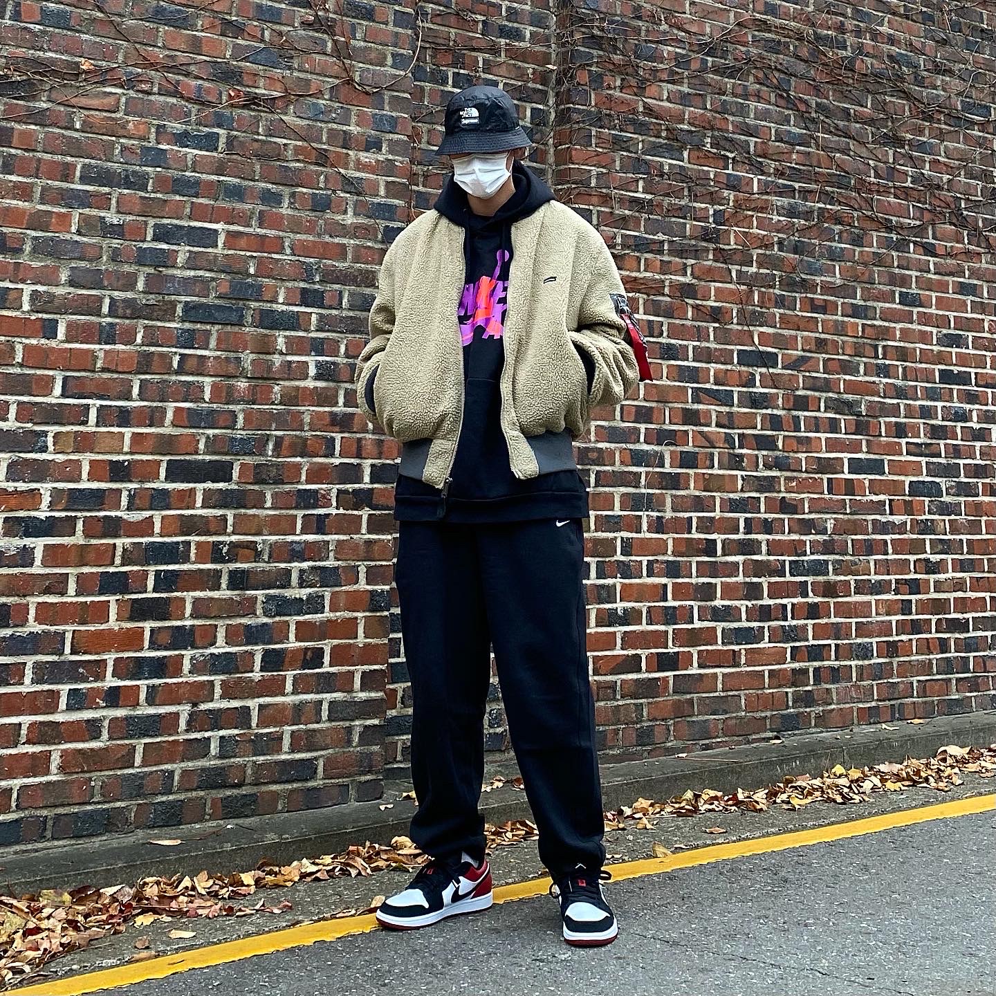 Jordan 1 Low Black Toe 착용 스타일 - 2