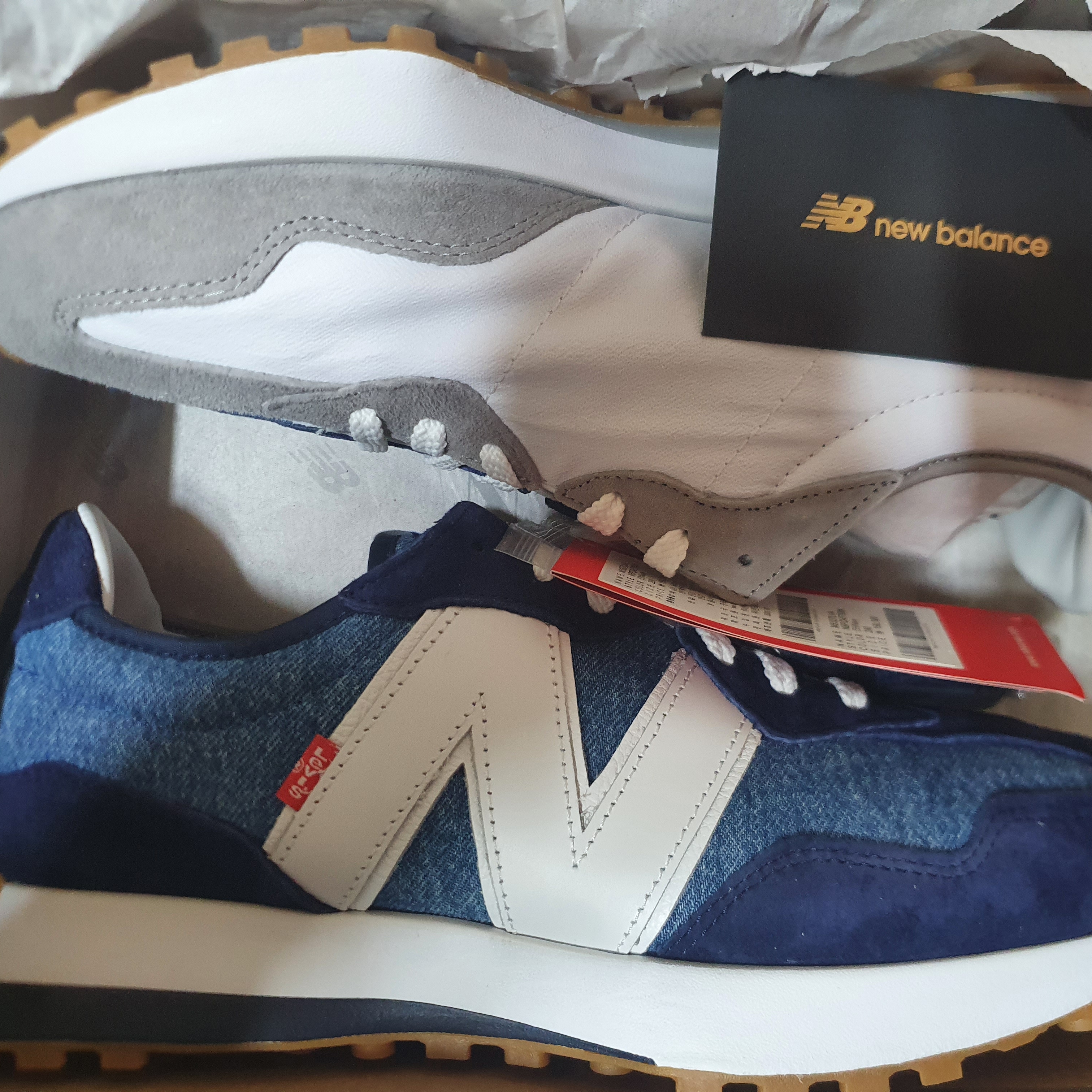 New Balance x Levi's 327 Navy (Levi's Tag) 착용 스타일
