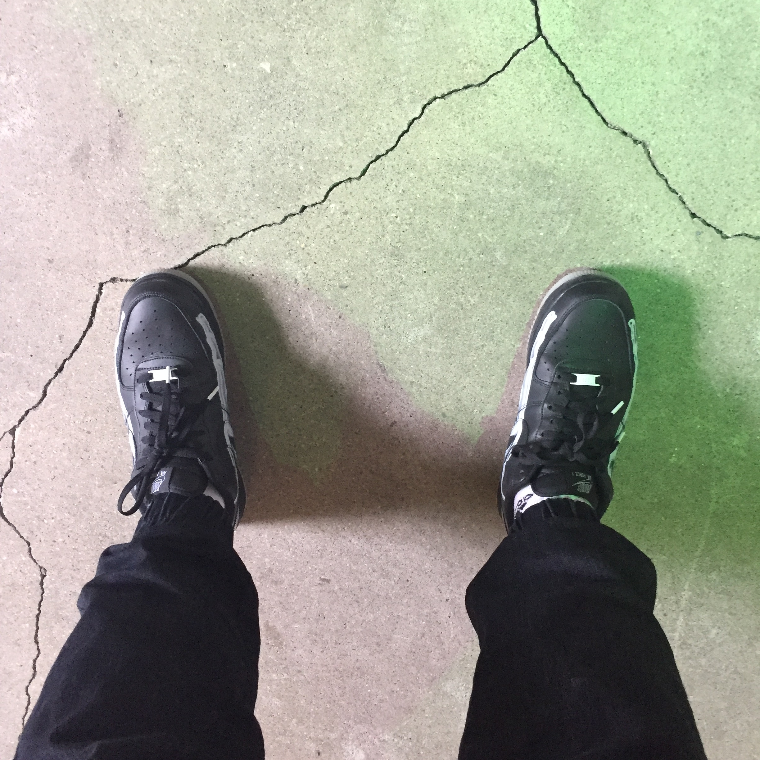 Nike Air Force 1 Low '07 Black Skeleton 착용 스타일