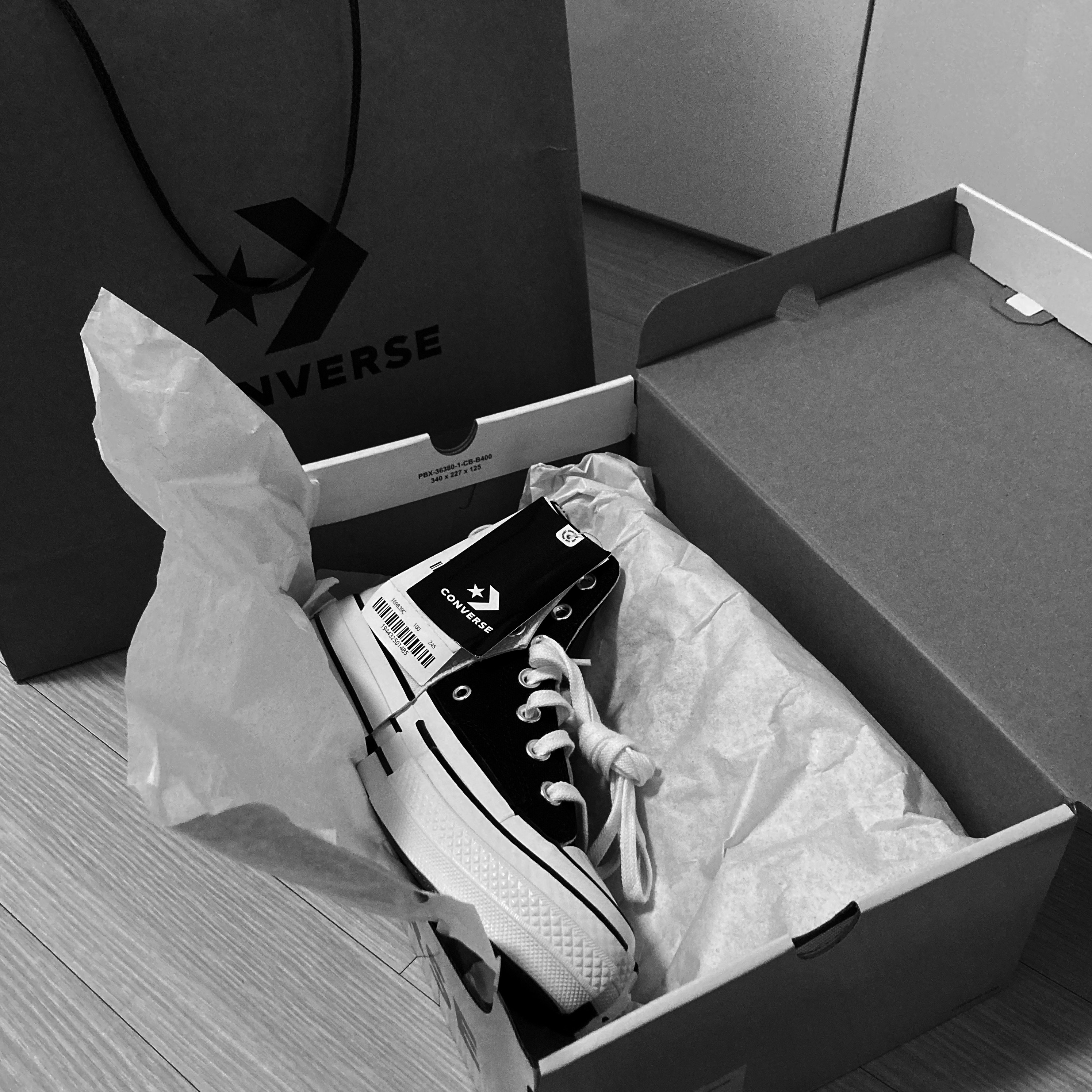 Converse x Feng Chen Wang Chuck 70 2-in-1 Natural Ivory Black 착용 스타일
