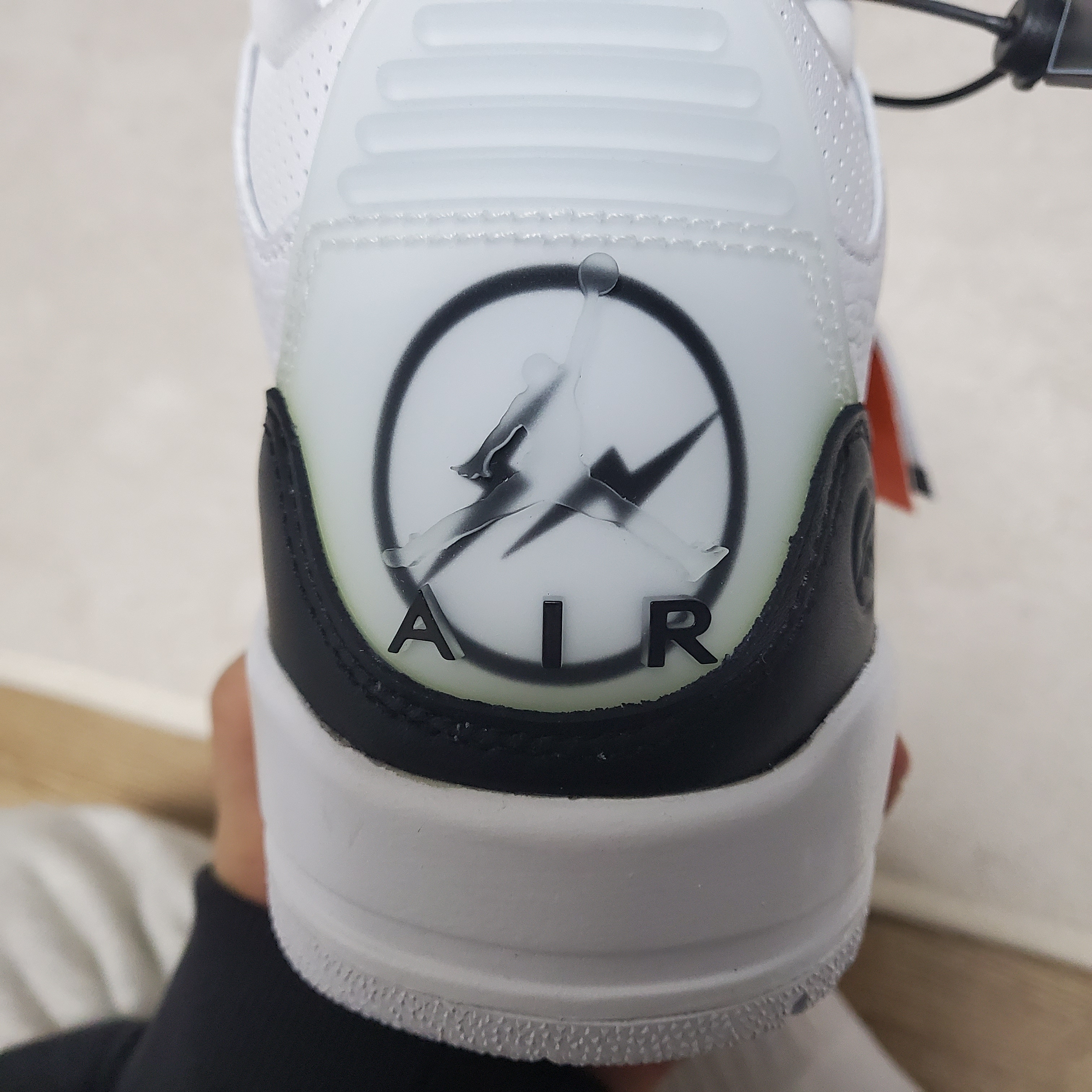 Jordan 3 x Fragment Retro SP White Black 착용 스타일 - 2