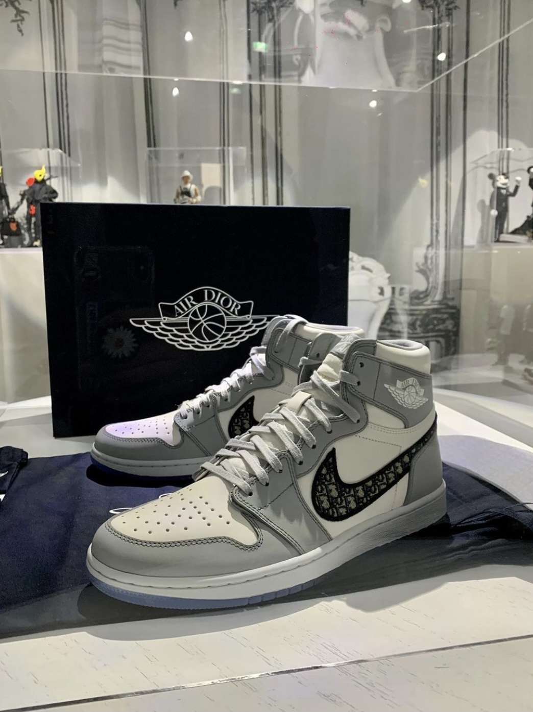 Jordan 1 x Dior Low OG, Jordan 1 x Dior High OG 착용 스타일