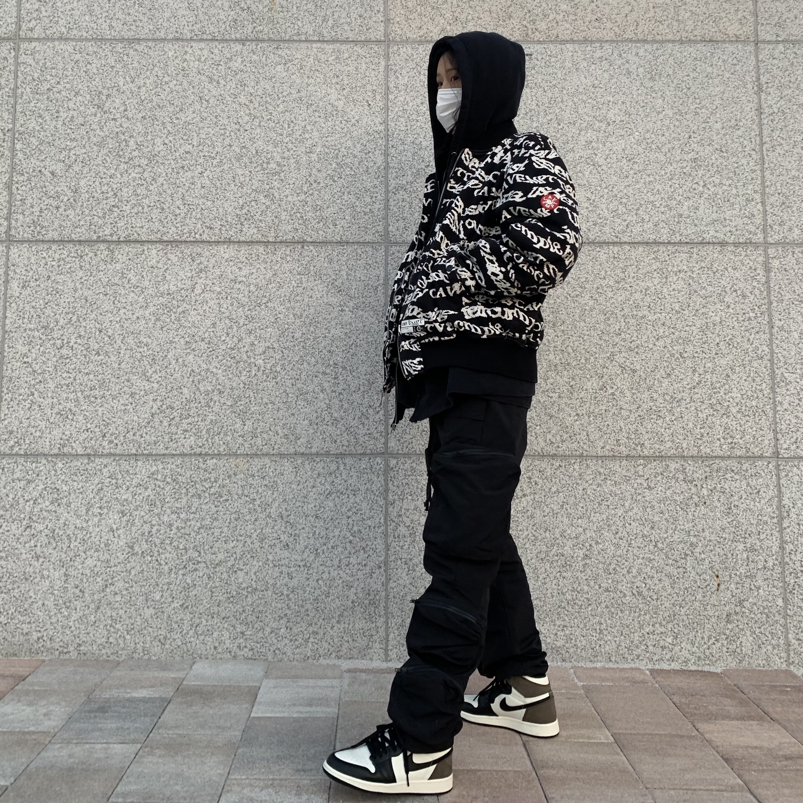 (GS) Jordan 1 Retro High OG Black Mocha 착용 스타일