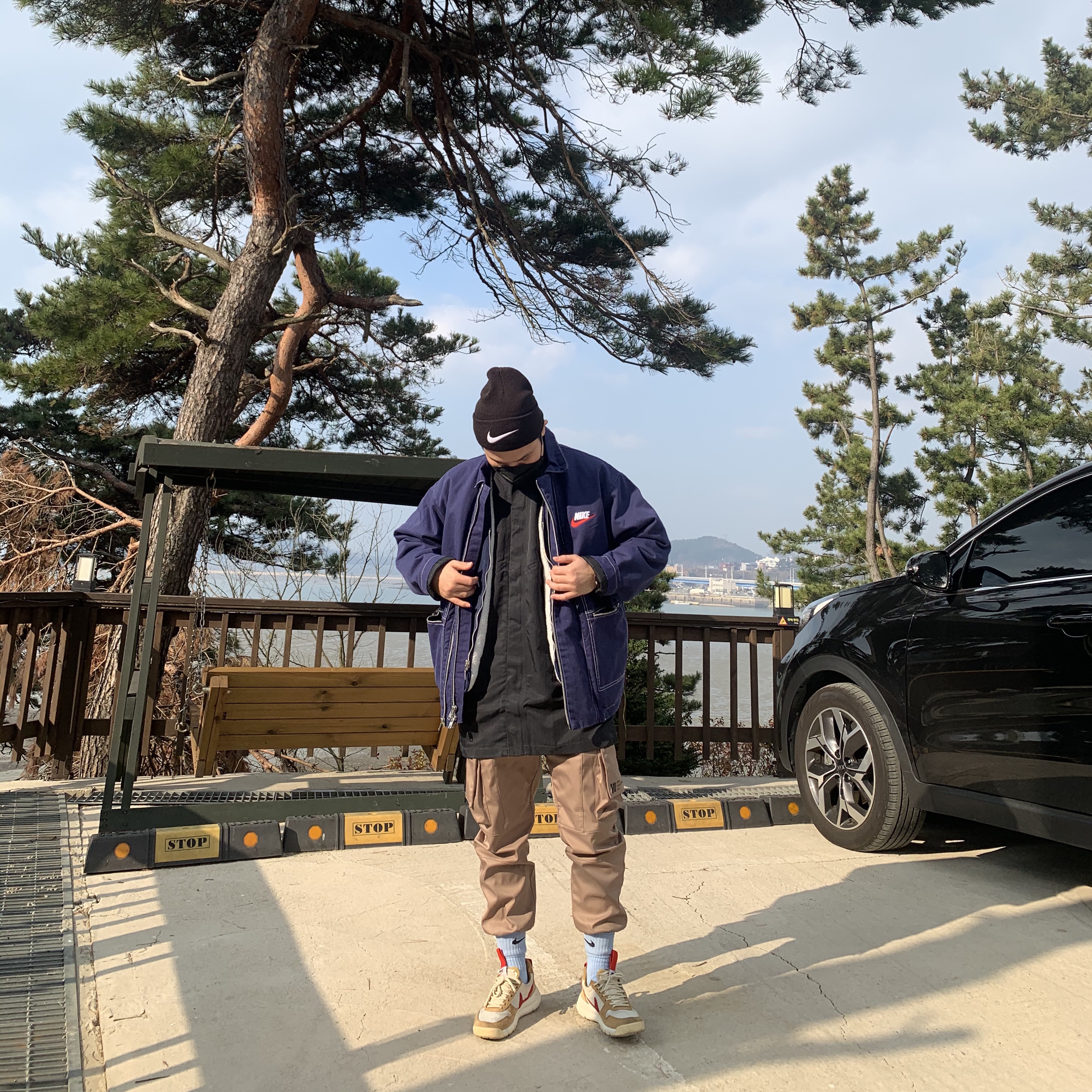 Nike x Tom Sachs Mars Yard Shoe 2.0 Space Camp, Nike x Fear of God Warm Up Top Off Noir 착용 스타일