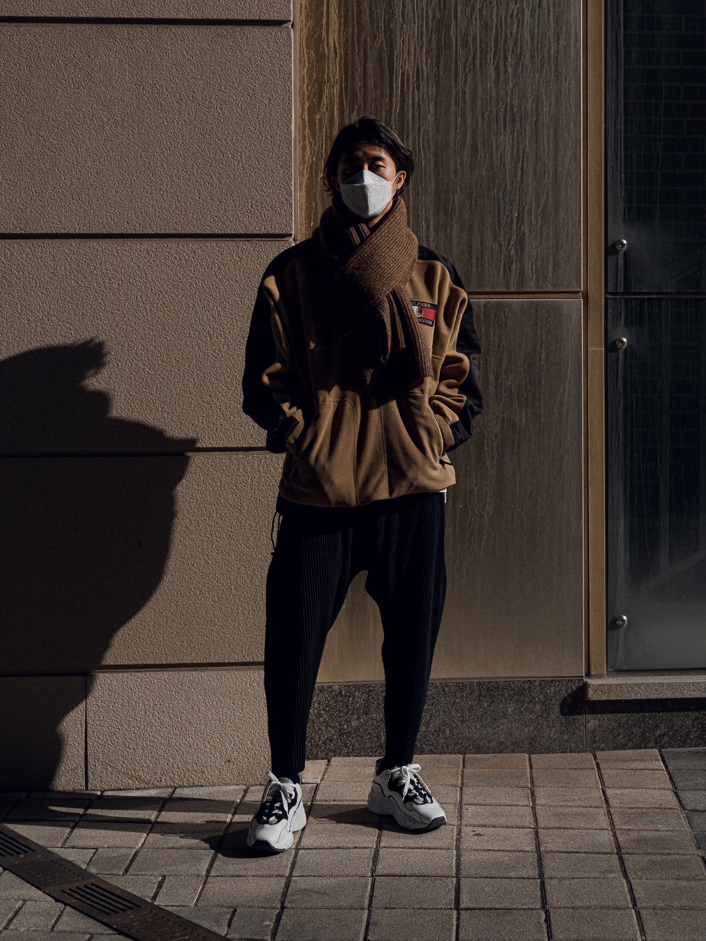 (W) Acne Studios Manhattan Leather Sneakers Multi White - 19FW/20SS 착용 스타일 - 4