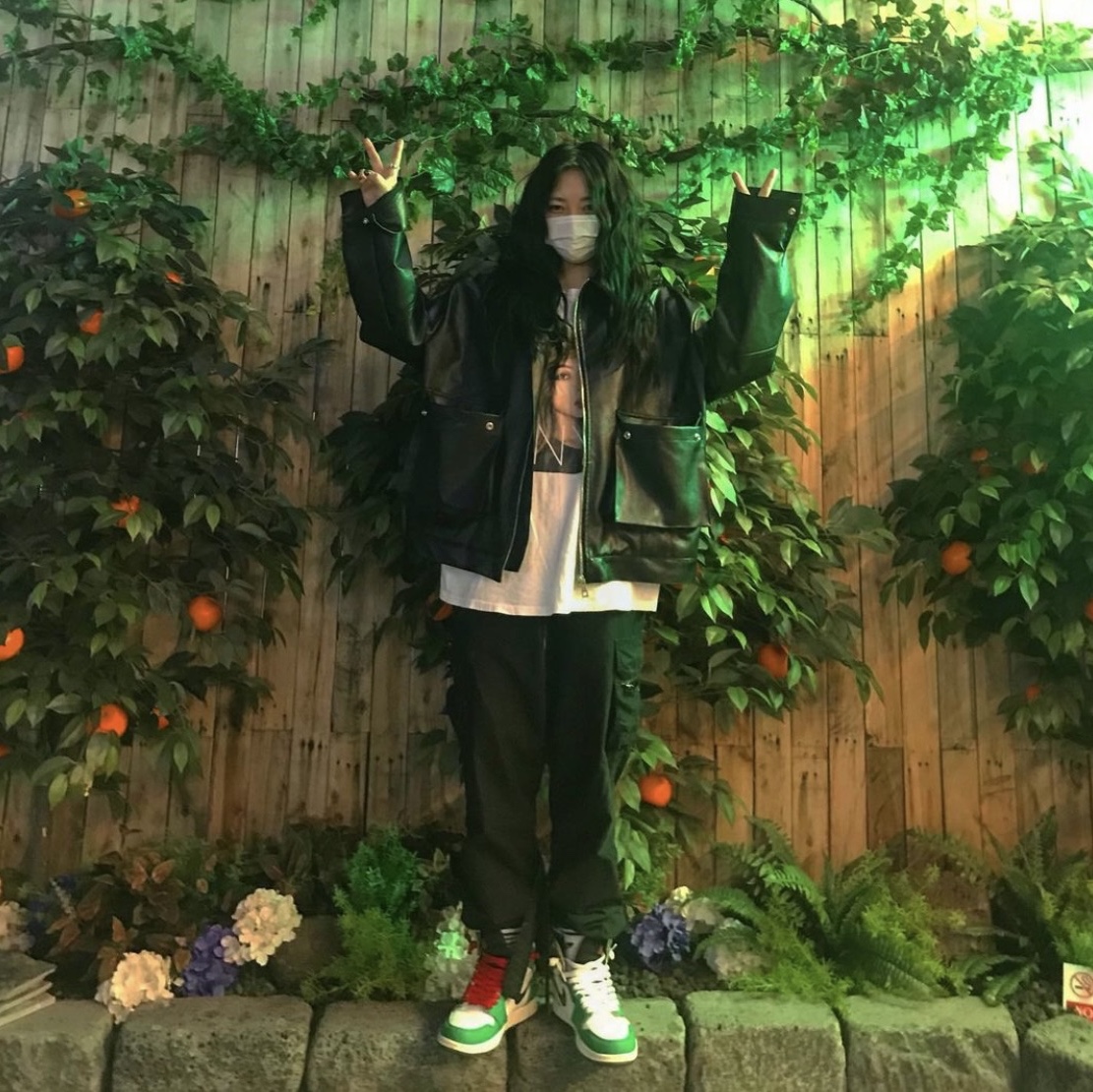 (W) Jordan 1 Retro High OG Lucky Green 착용 스타일 - 3