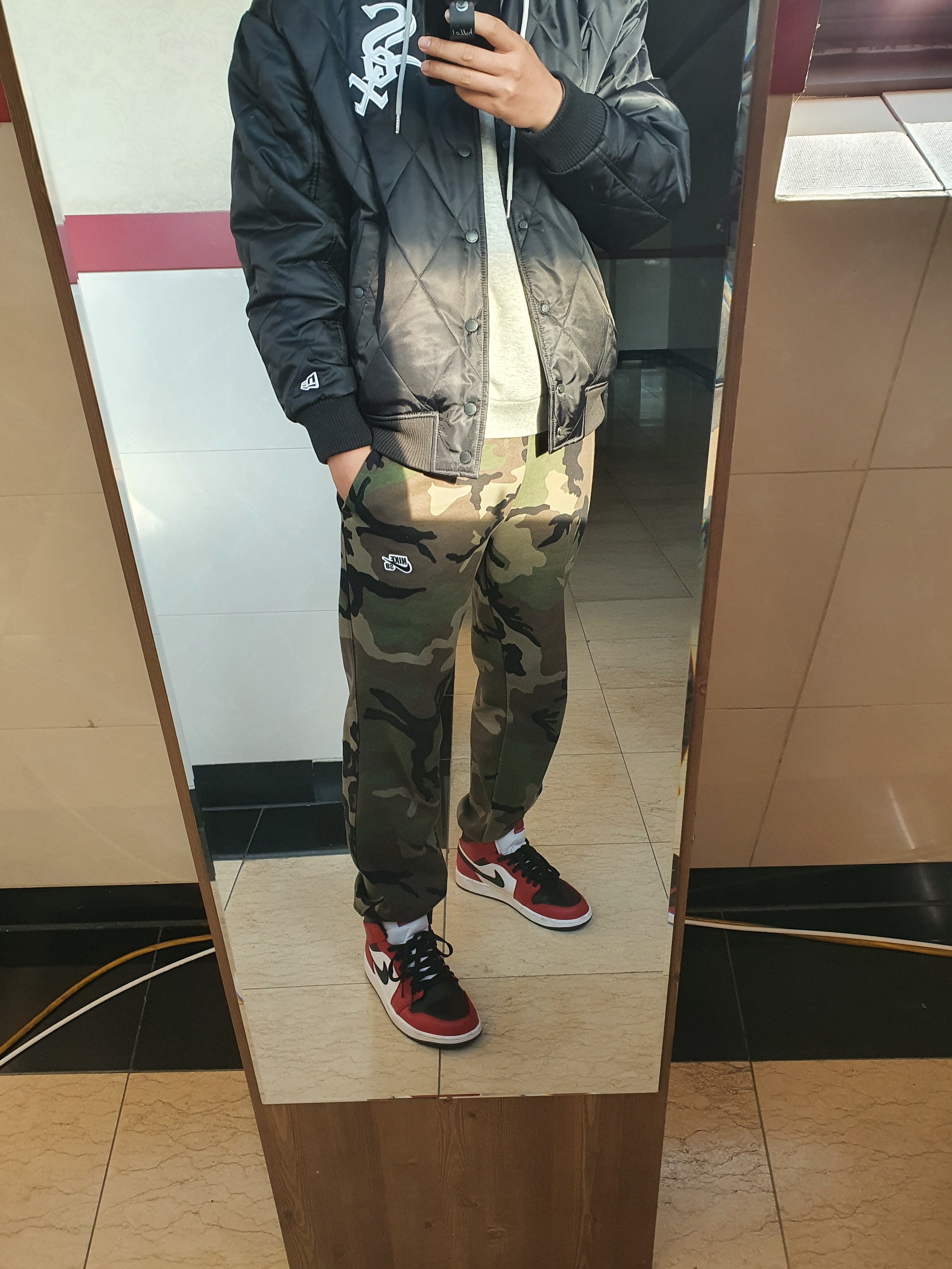 Jordan 1 Mid Chicago Black Toe 착용 스타일