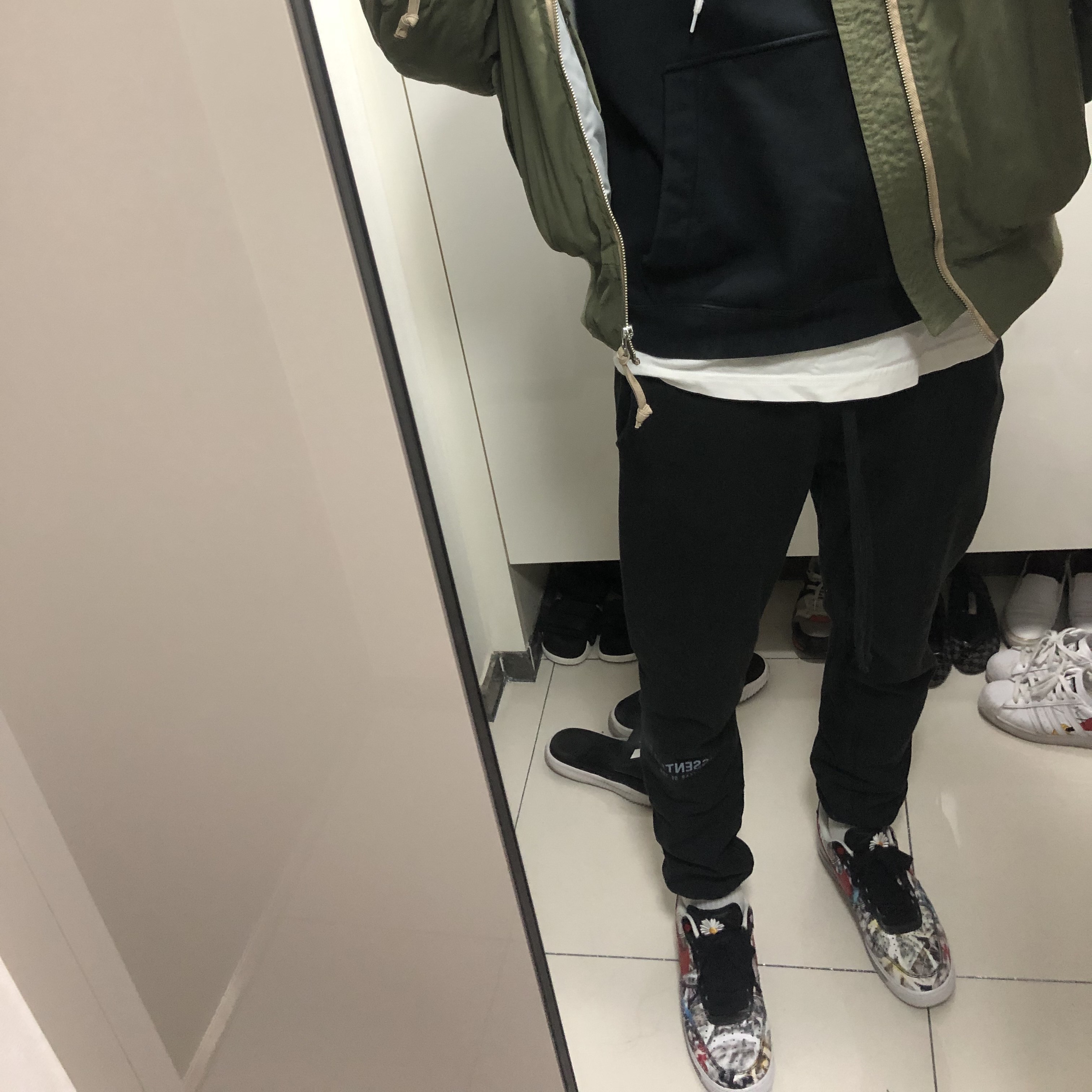 Nike x Peaceminusone Air Force 1 Low Para-Noise 착용 스타일