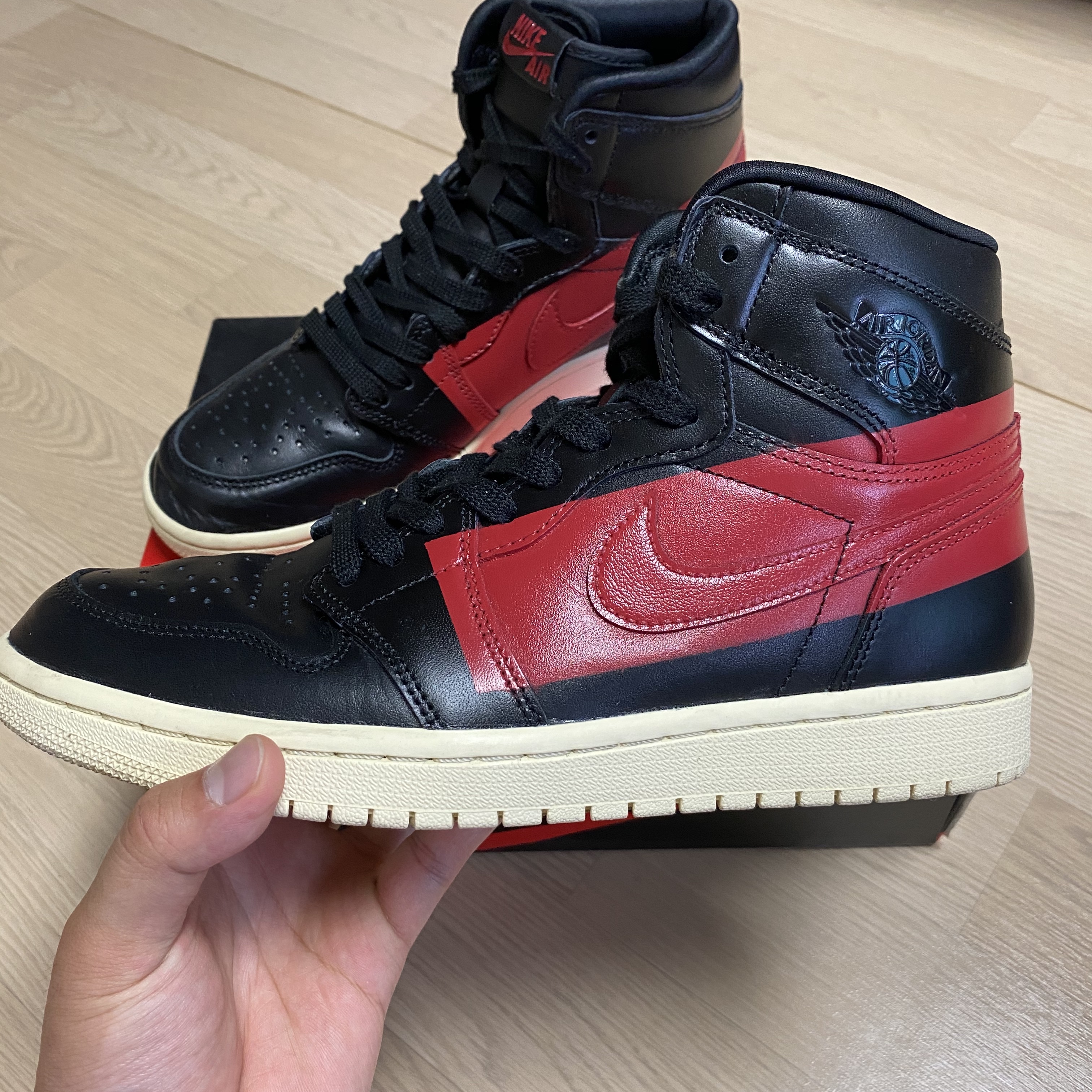 Jordan 1 Retro High OG Defiant Couture 착용 스타일 - 1