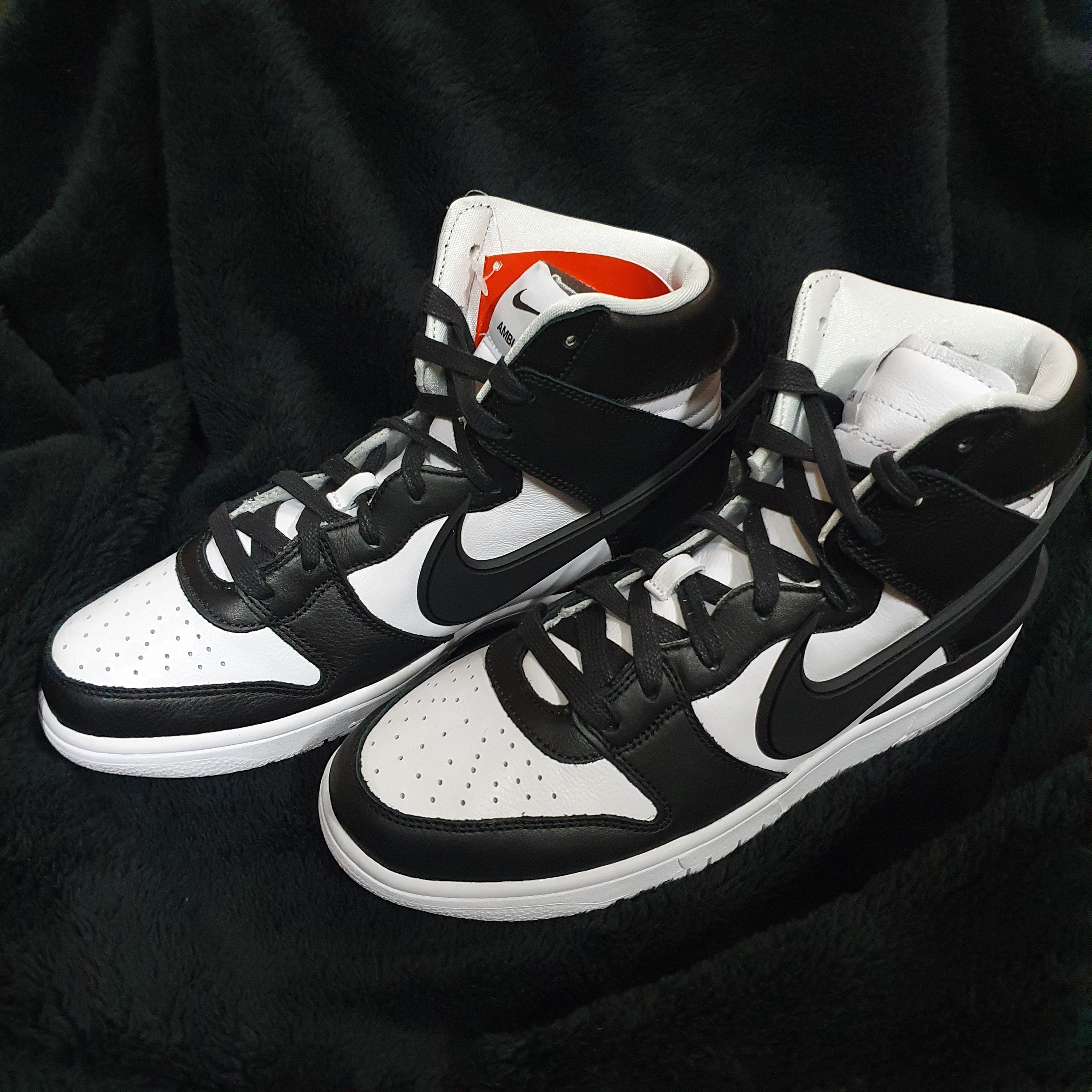 Nike x Ambush Dunk High Black 착용 스타일 - 3