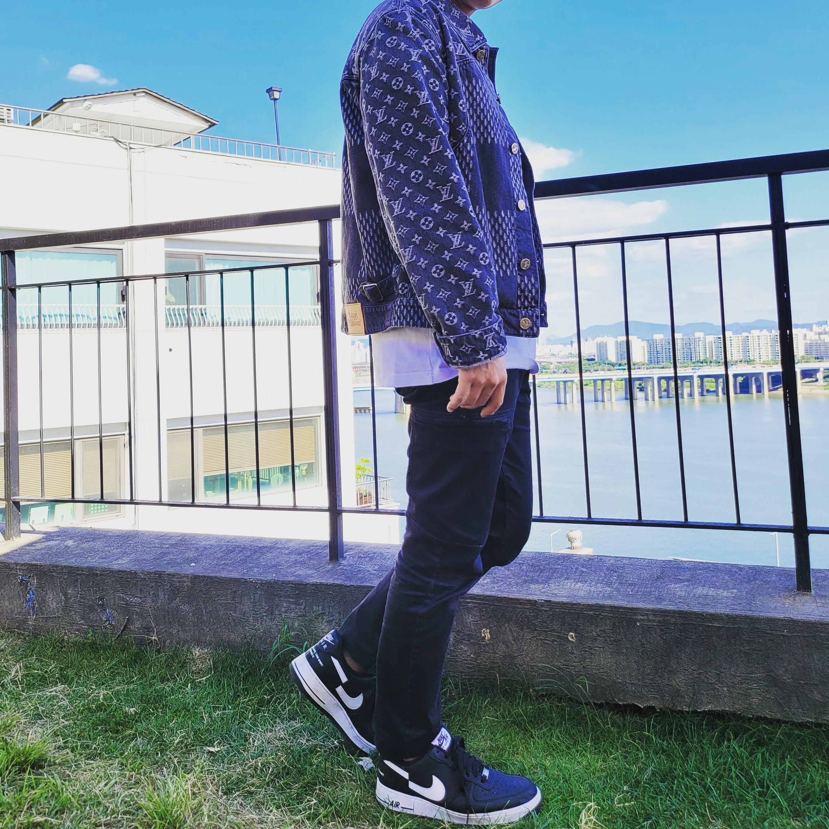 Nike x Comme des Garcons Shirt x Supreme Air Force 1 Low 2018 착용 스타일
