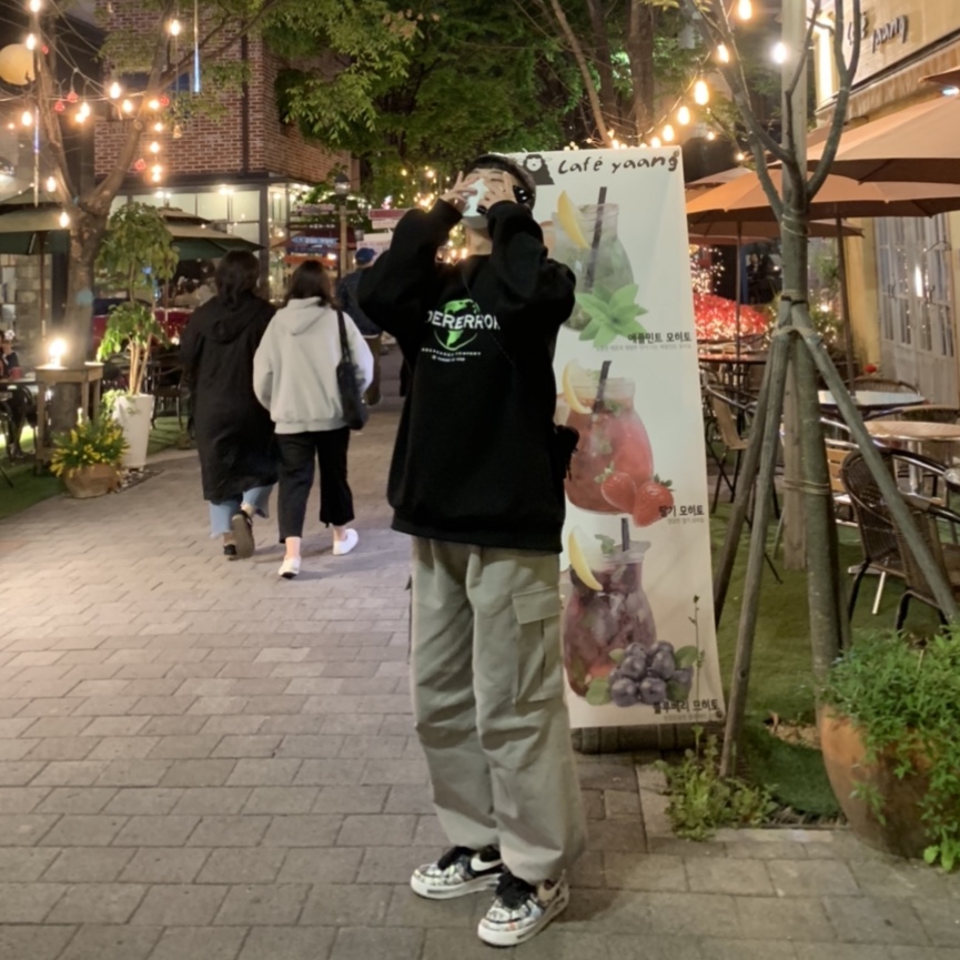 Nike x Peaceminusone Air Force 1 Low Para-Noise 착용 스타일