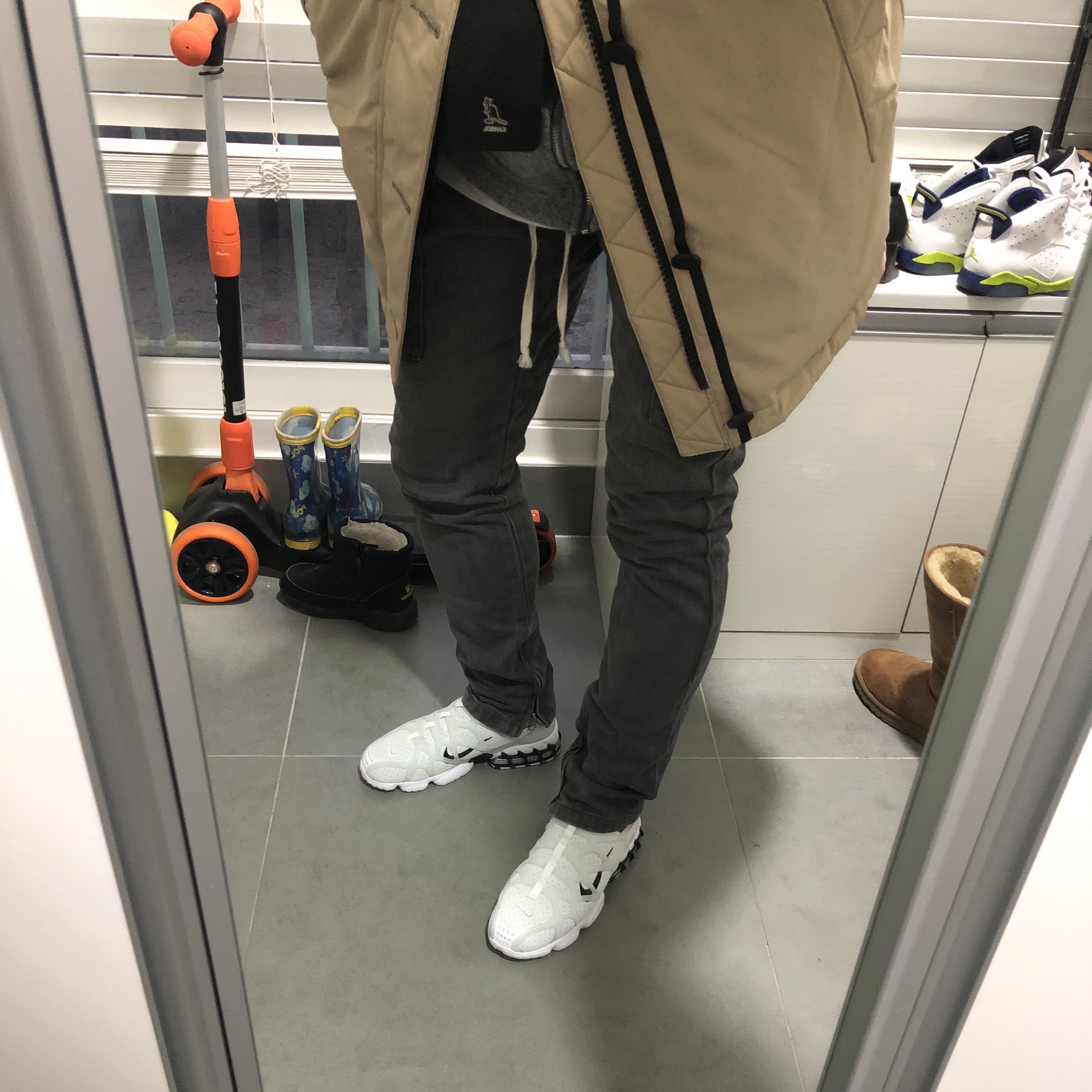 Nike x Stussy Air Zoom Spiridon Kukini White 착용 스타일 - 2