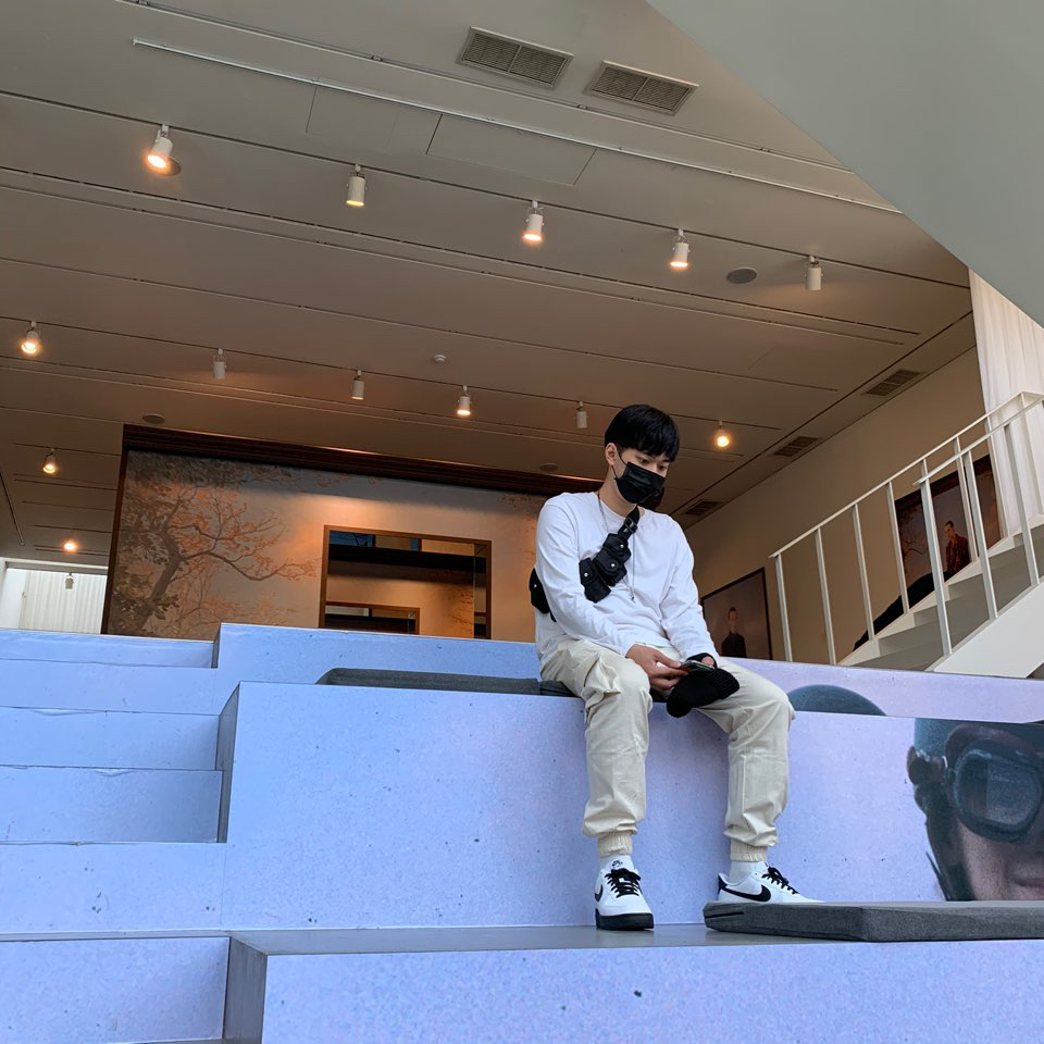 KREAM 프로필 이미지
