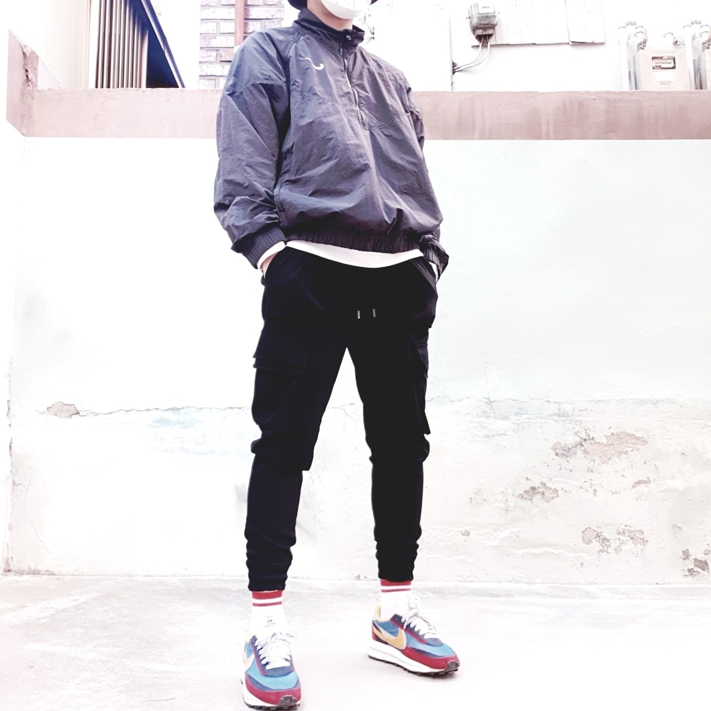 Nike x Sacai LDWaffle Blue Multi, Nike x Stussy Windrunner Jacket Off Noir 착용 스타일