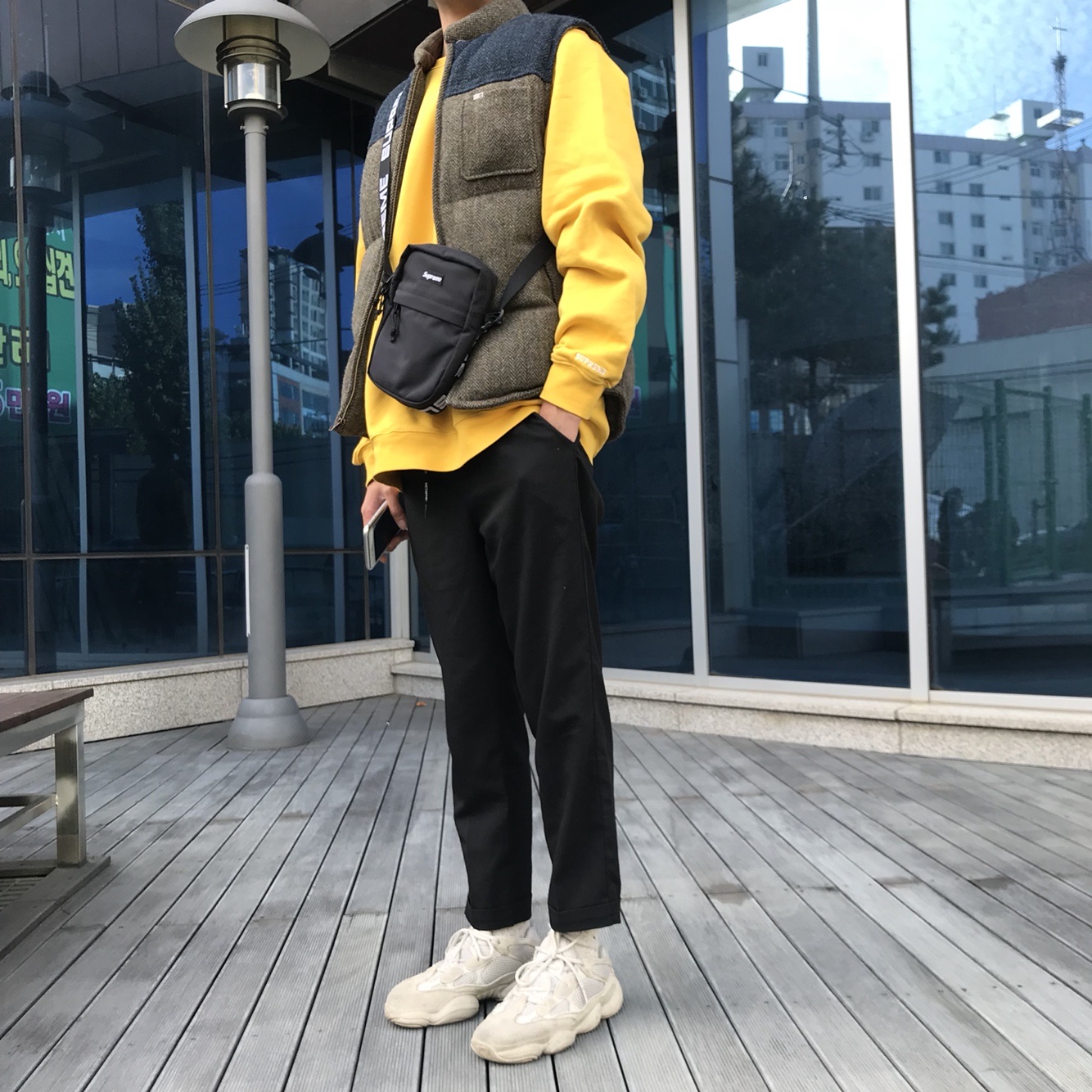 Adidas Yeezy 500 Blush 2018 착용 스타일