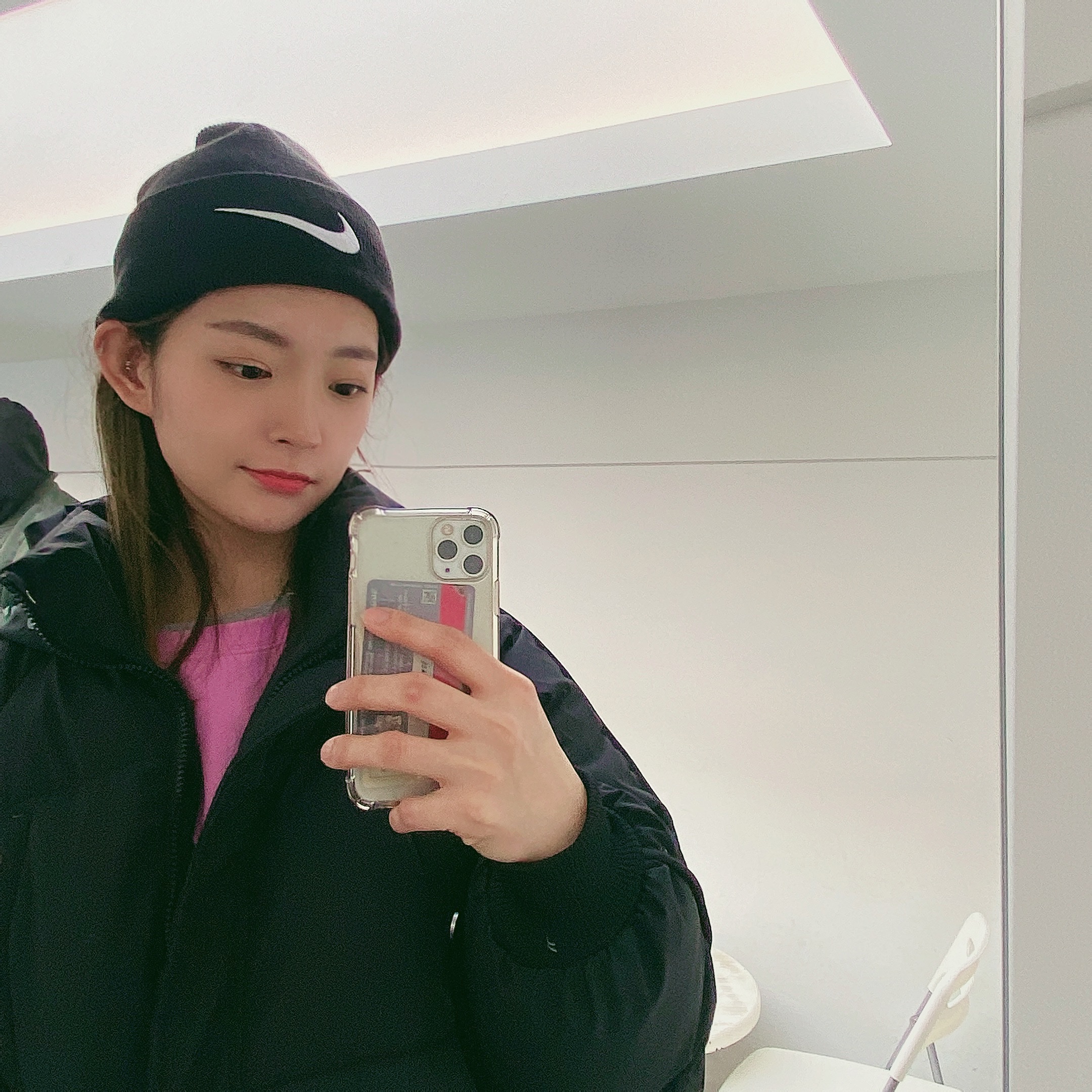 Nike x Stussy Cuff Beanie 착용 스타일 - 2
