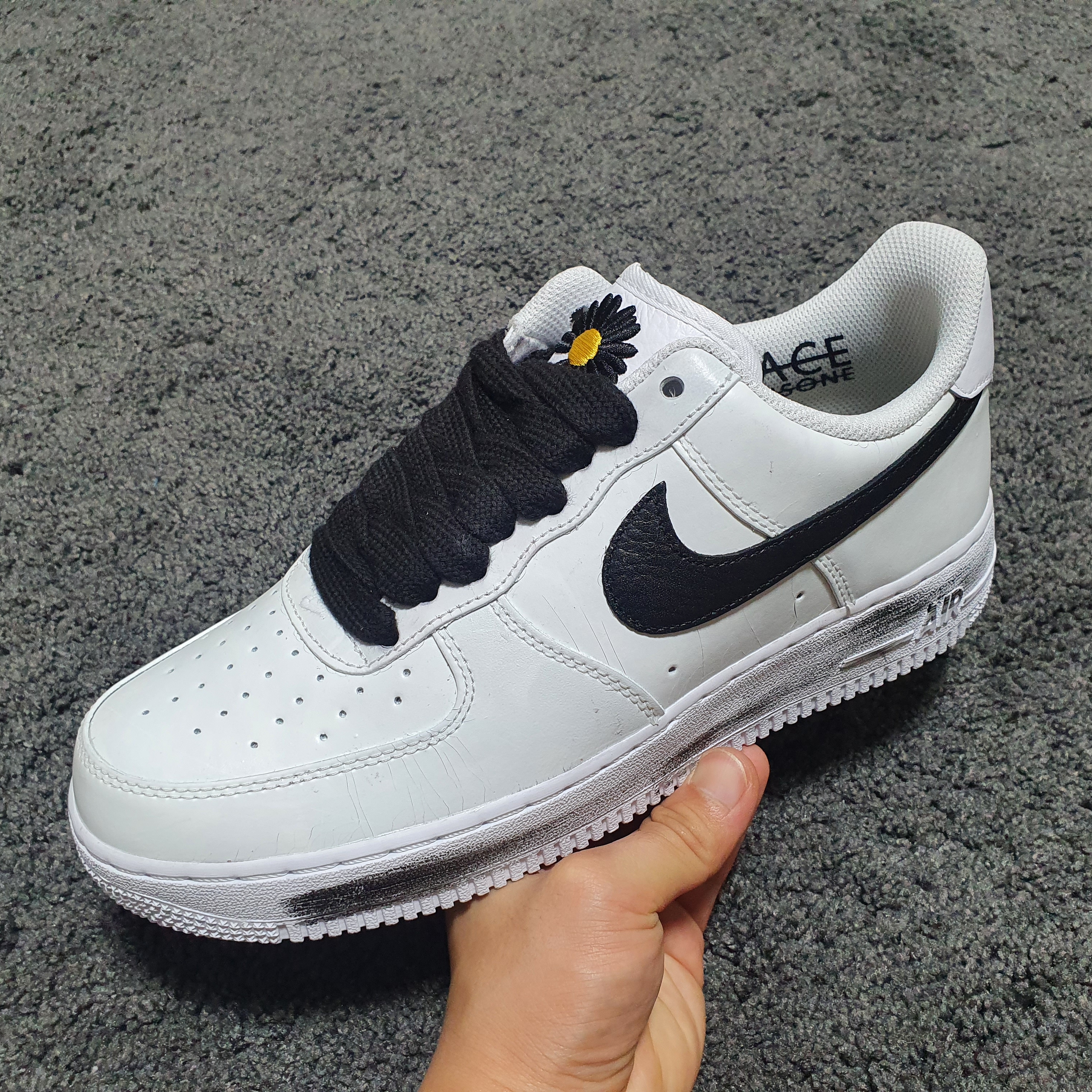 Nike x Peaceminusone Air Force 1 Low Para-Noise 2.0 착용 스타일