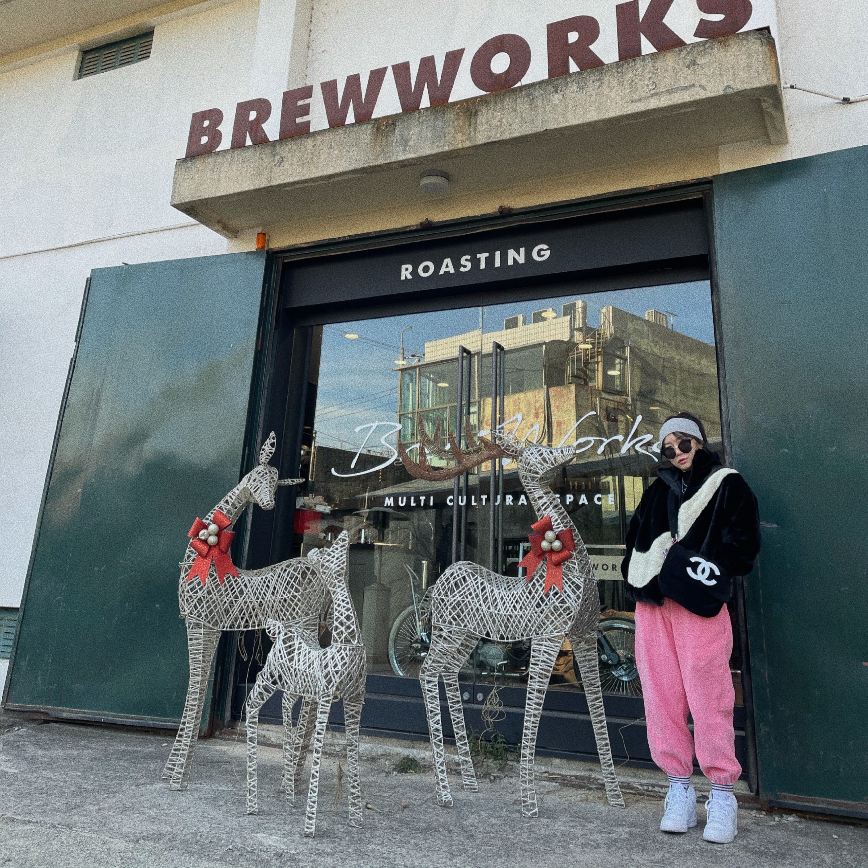 Nike Dunk High SP Pure Platinum 착용 스타일 - 2