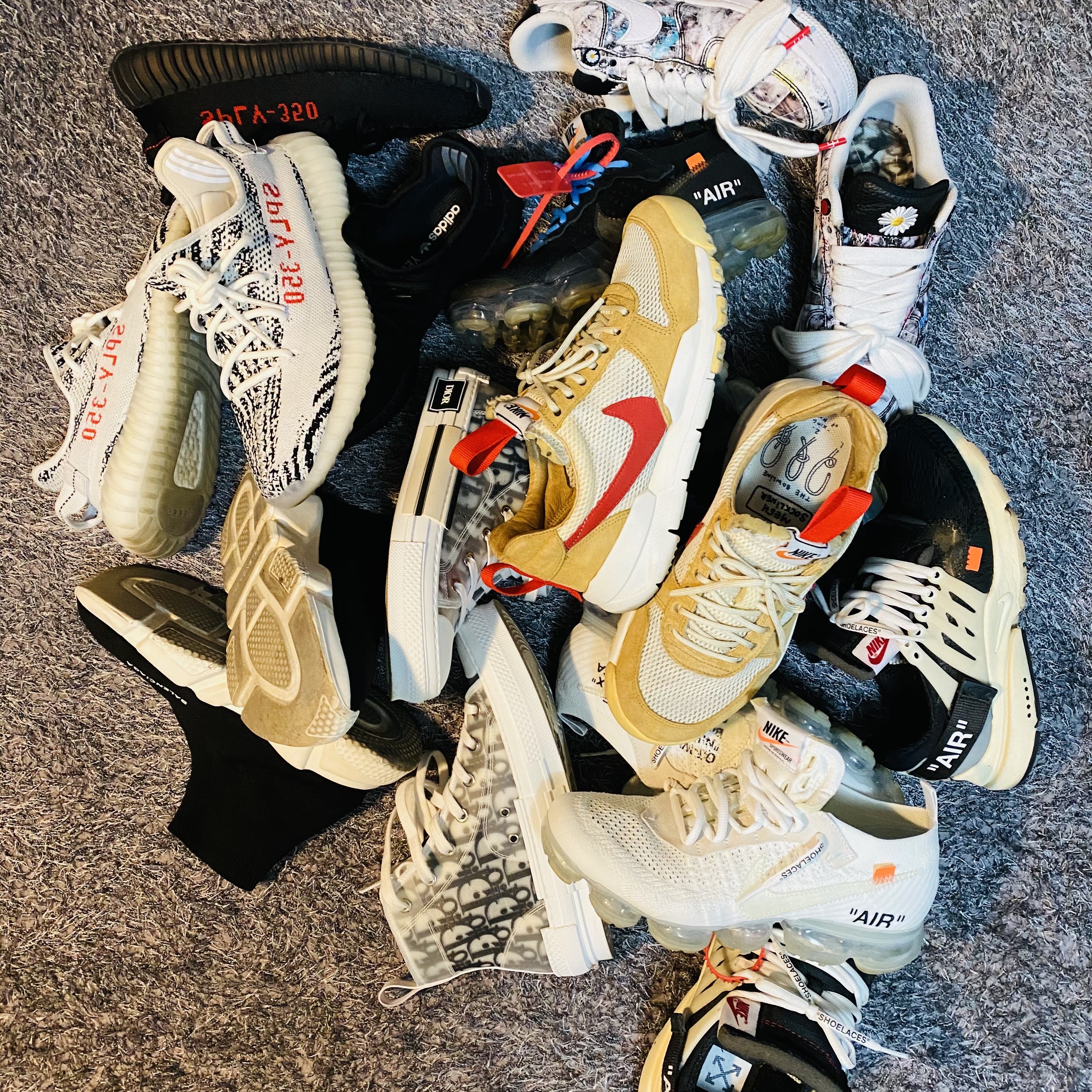 Nike x Tom Sachs Mars Yard Shoe 2.0 Space Camp, Nike x Off-White Air Presto OG The Ten 착용 스타일