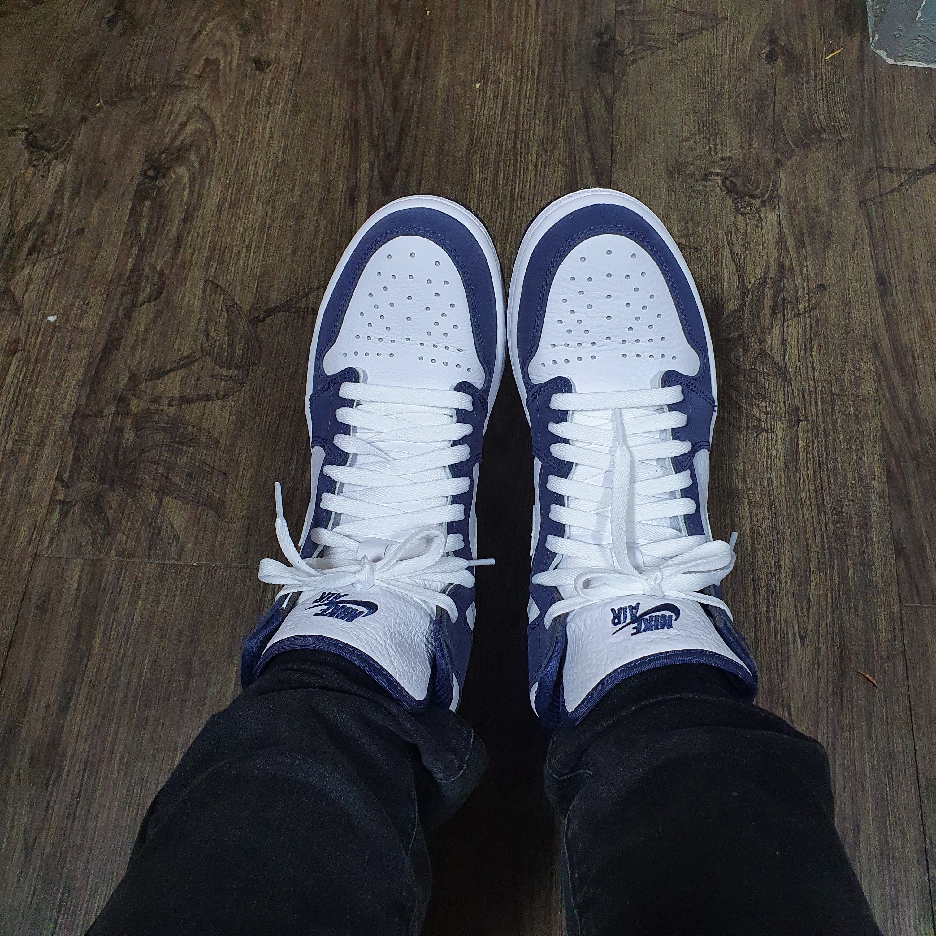 Jordan 1 Retro High OG CO.JP Midnight Navy 착용 스타일 - 1