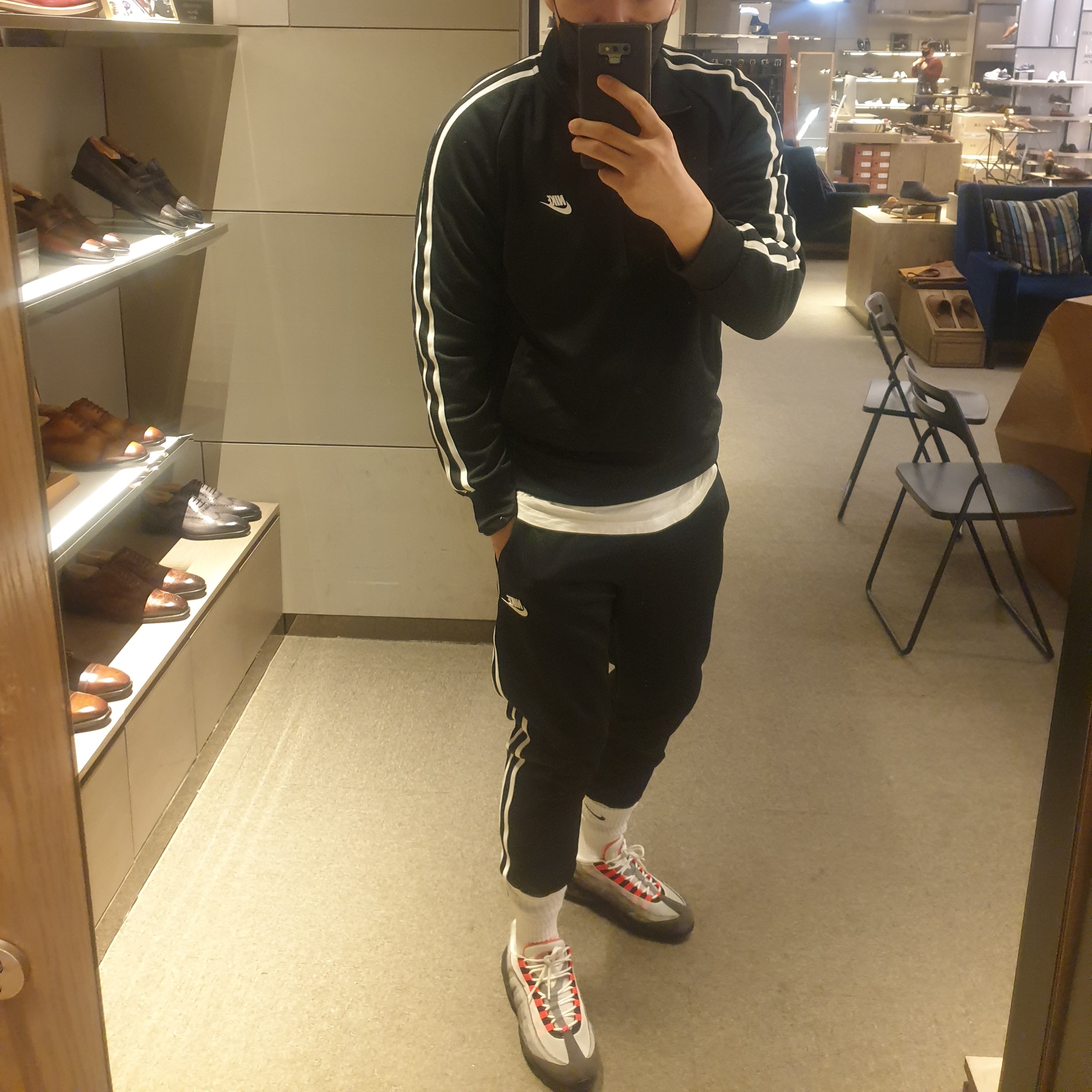Nike Air Max 95 OG Solar Red 2018 착용 스타일