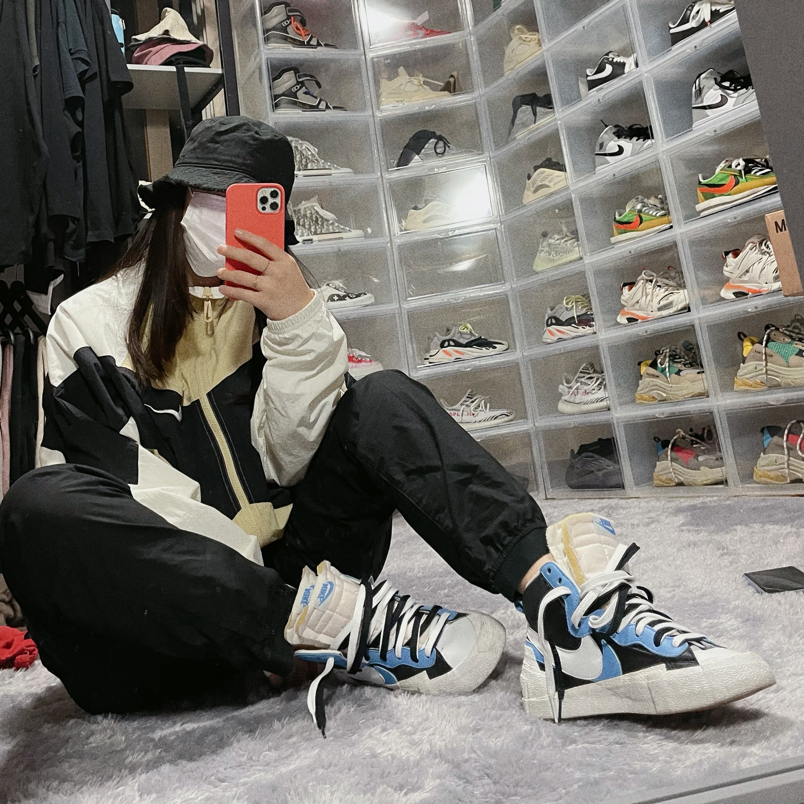 Nike x Sacai Blazer Mid White Black Legend Blue 착용 스타일