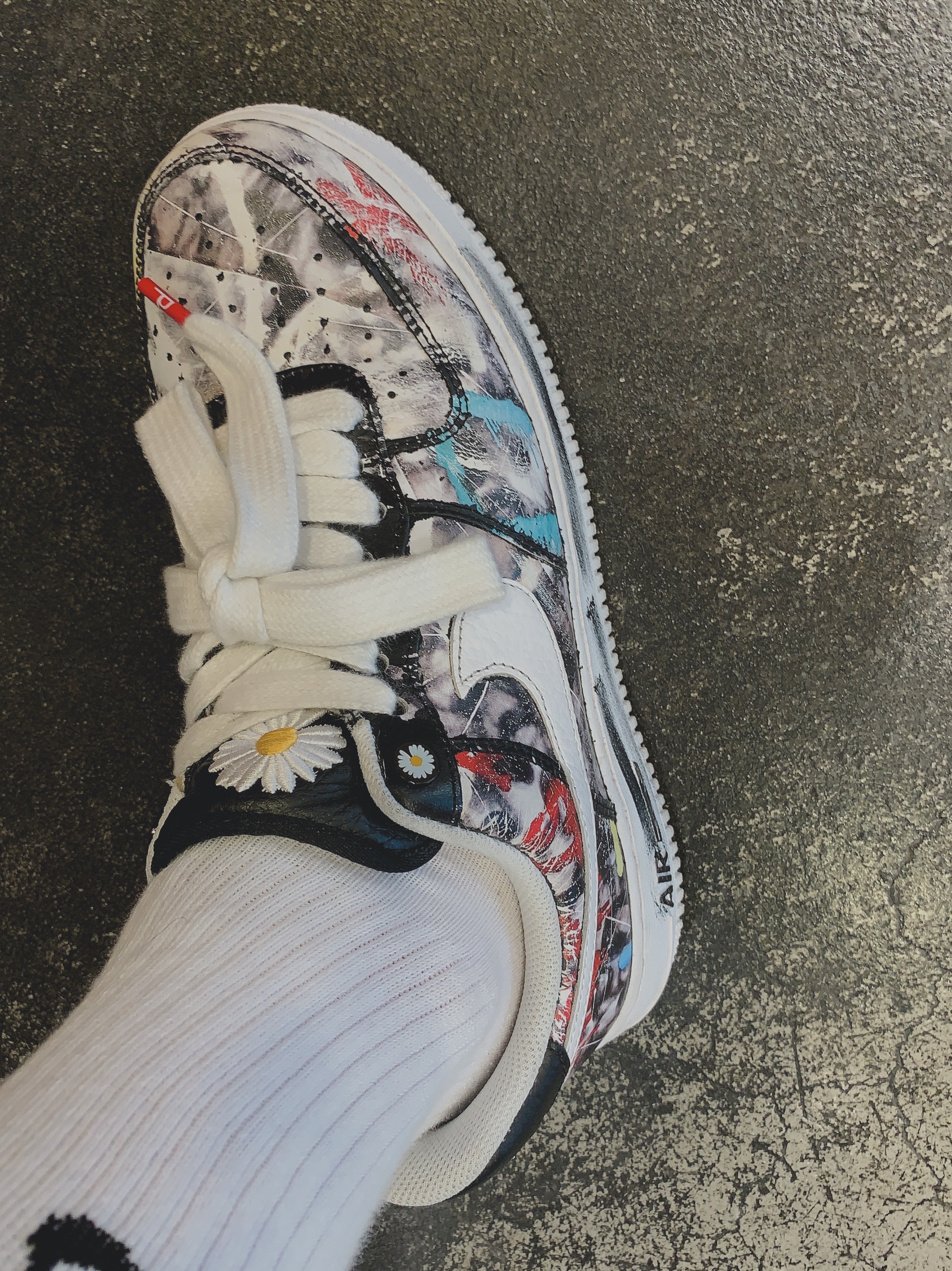 Nike x Peaceminusone Air Force 1 Low Para-Noise 착용 스타일