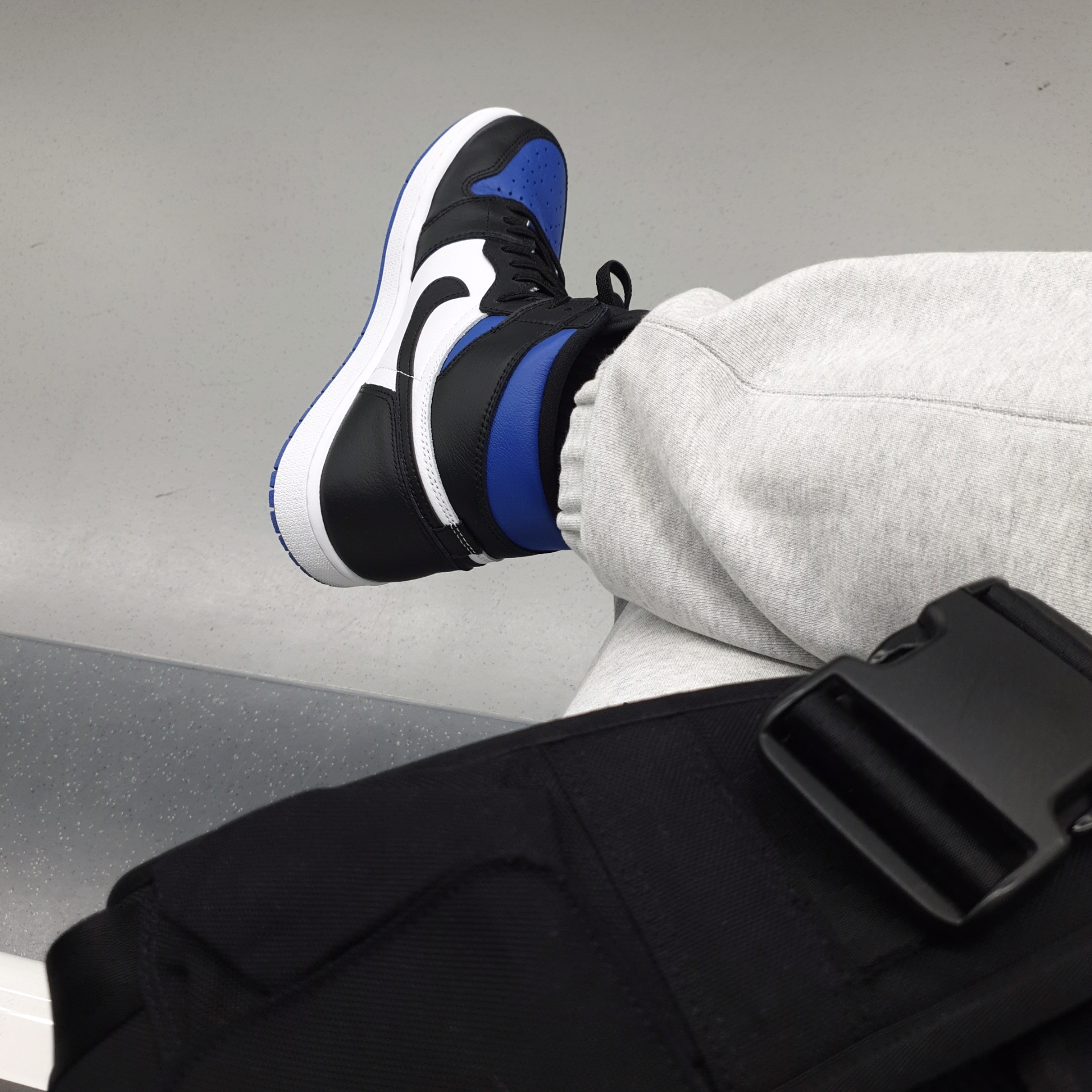 Jordan 1 Retro High OG Royal Toe 착용 스타일