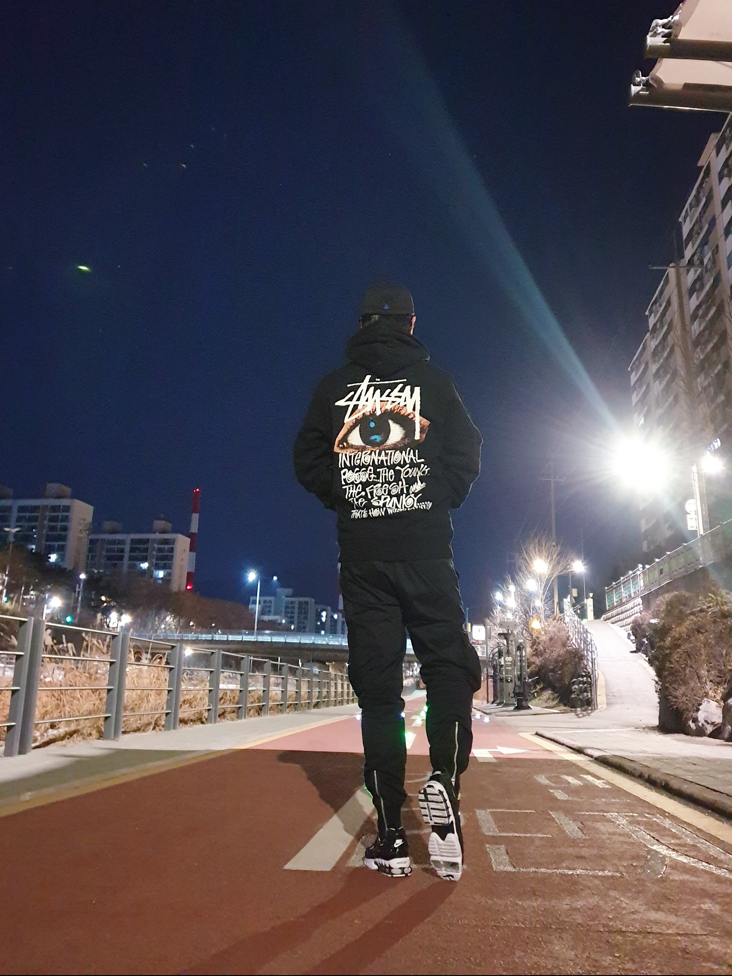 Nike x Stussy Air Zoom Spiridon Kukini Black 착용 스타일
