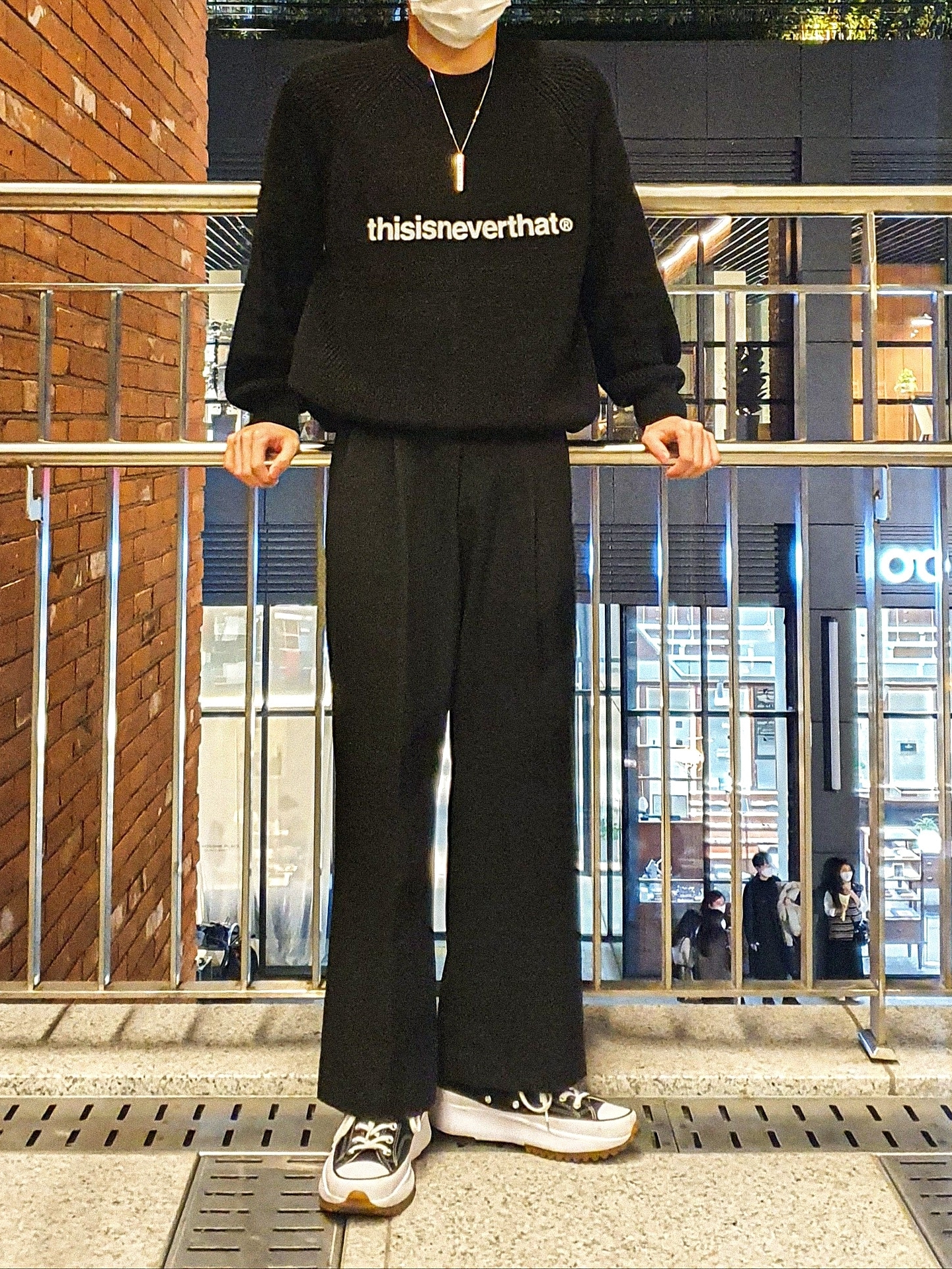 Converse Run Star Hike Hi Black White Gum 착용 스타일