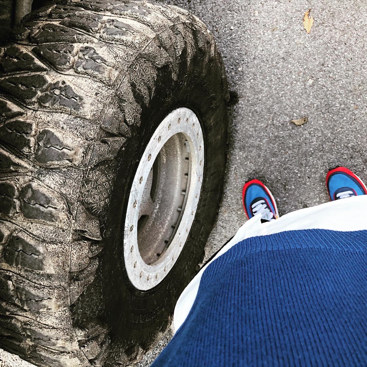 Nike x Sacai LDWaffle Blue Multi 착용 스타일
