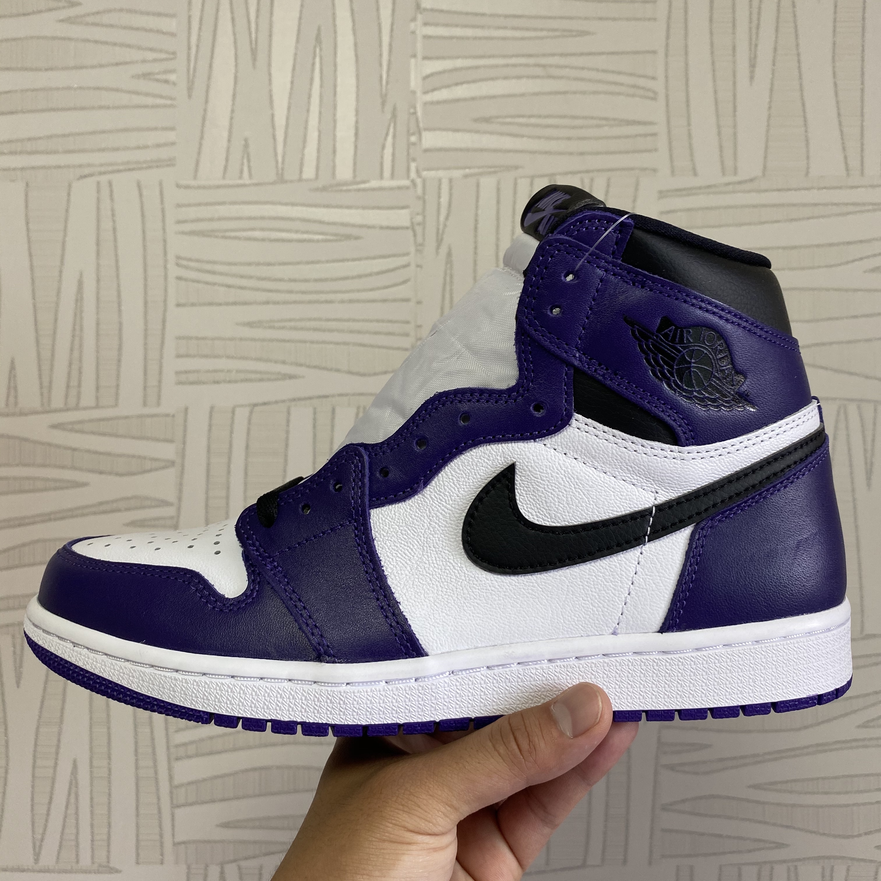 Jordan 1 Retro High OG Court Purple 2020 착용 스타일 - 1