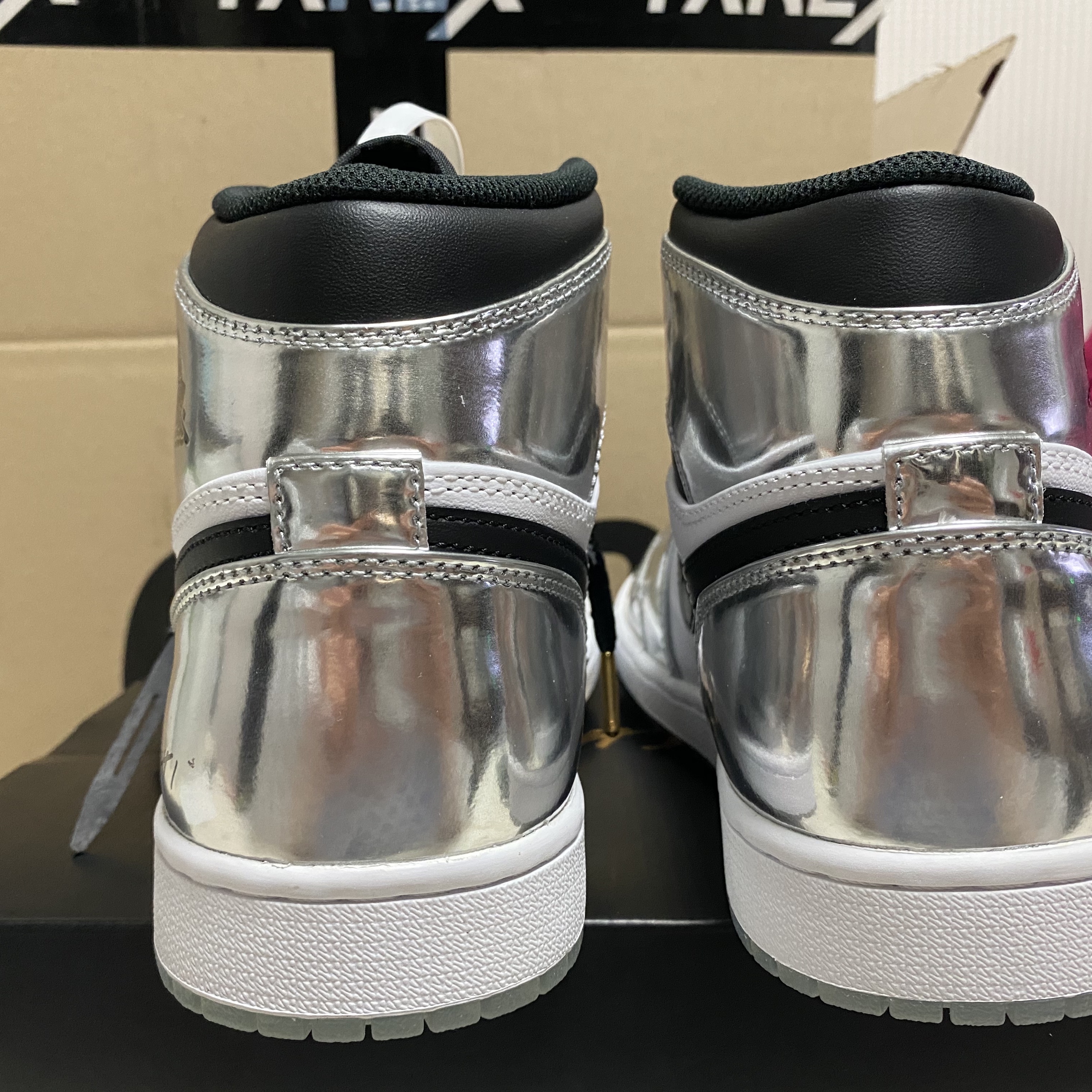 Jordan 1 Retro High Think 16 (Pass the Torch) 착용 스타일 - 2