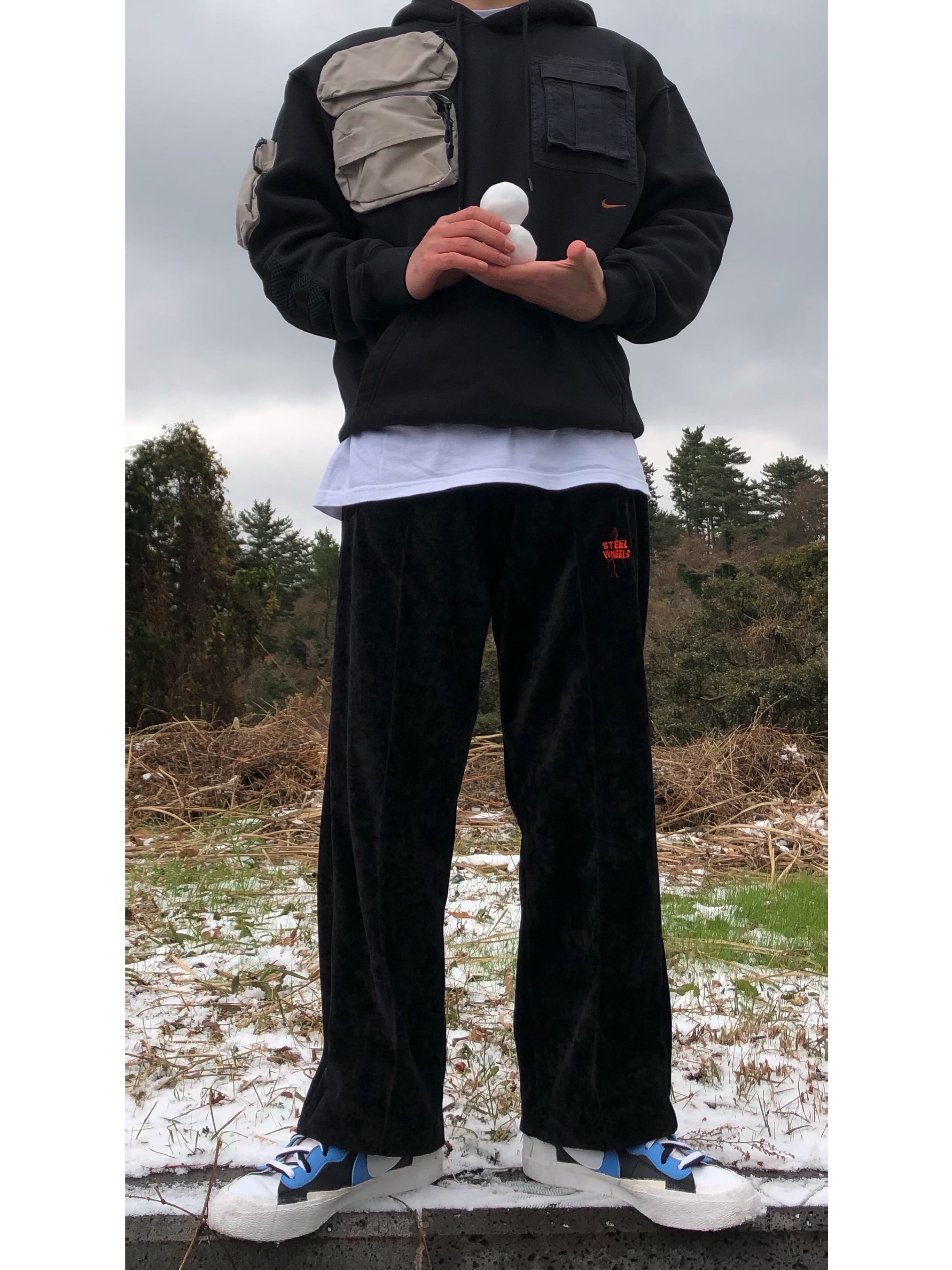 Nike x Sacai Blazer Mid White Black Legend Blue, Nike x Travis Scott NRG AG Utility Hoodie Black 착용 스타일