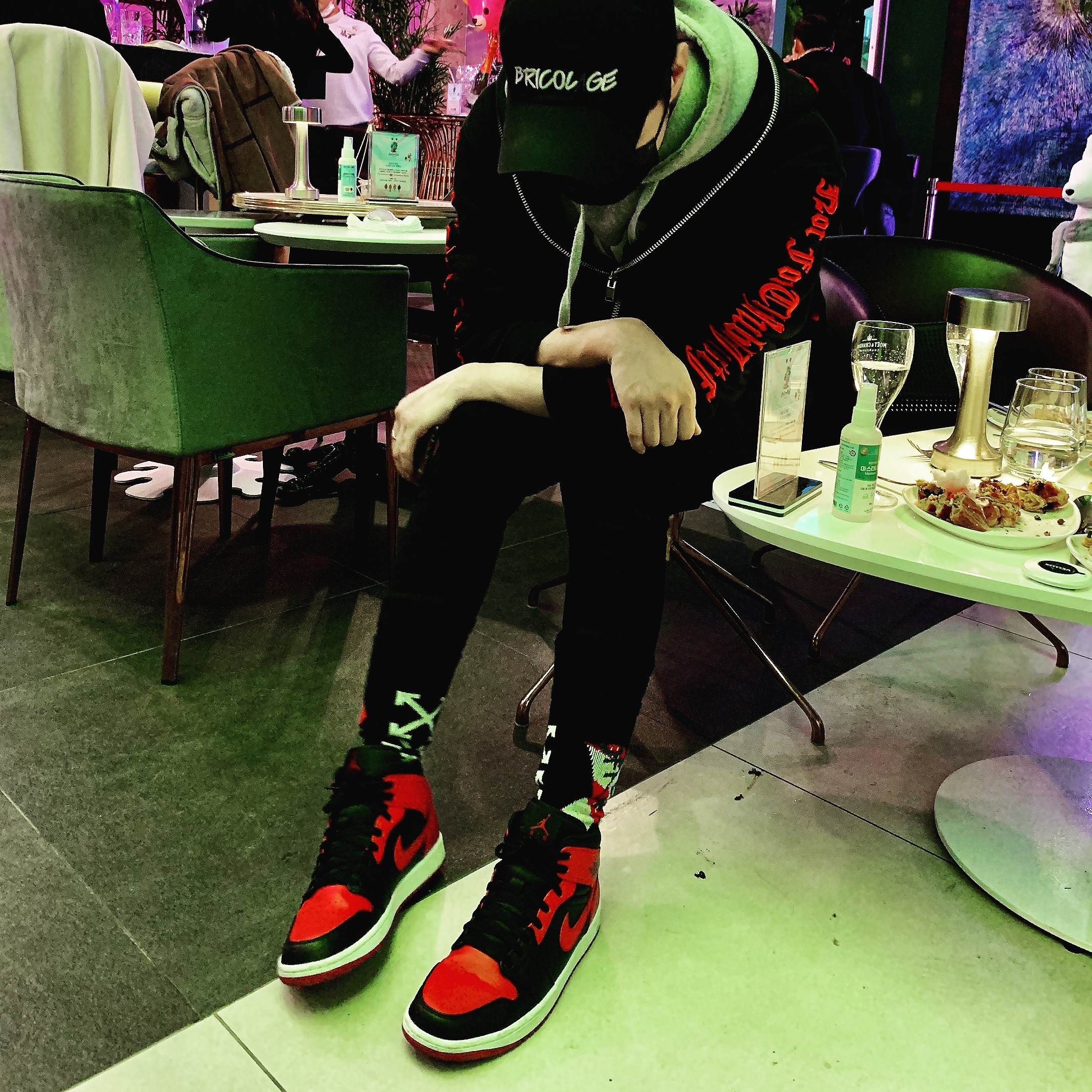 Jordan 1 Mid Bred Banned 2020 착용 스타일